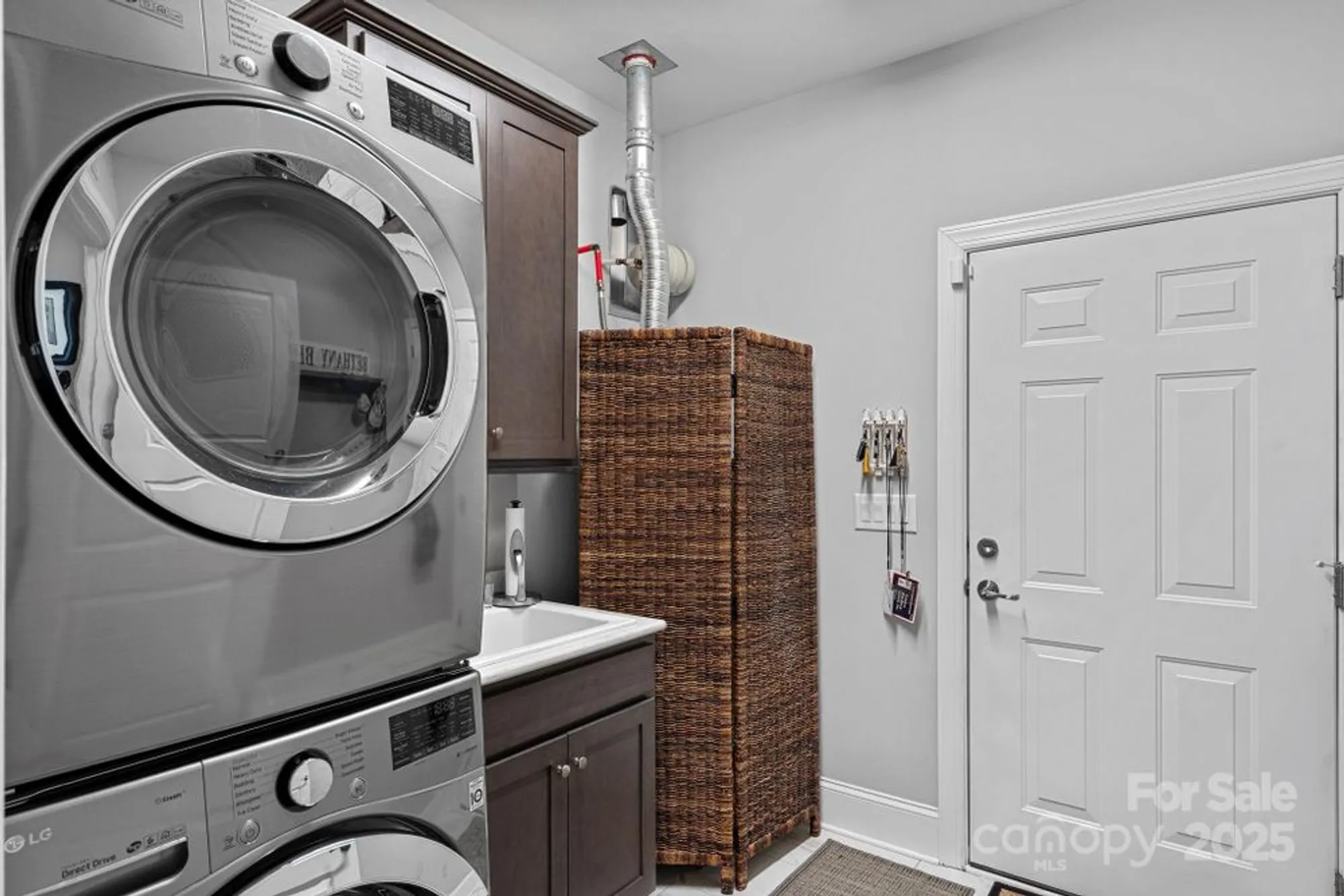 Property Slideshow image 17 of 25 | 11040 bailey park nature dr, Cornelius, NC, 28031