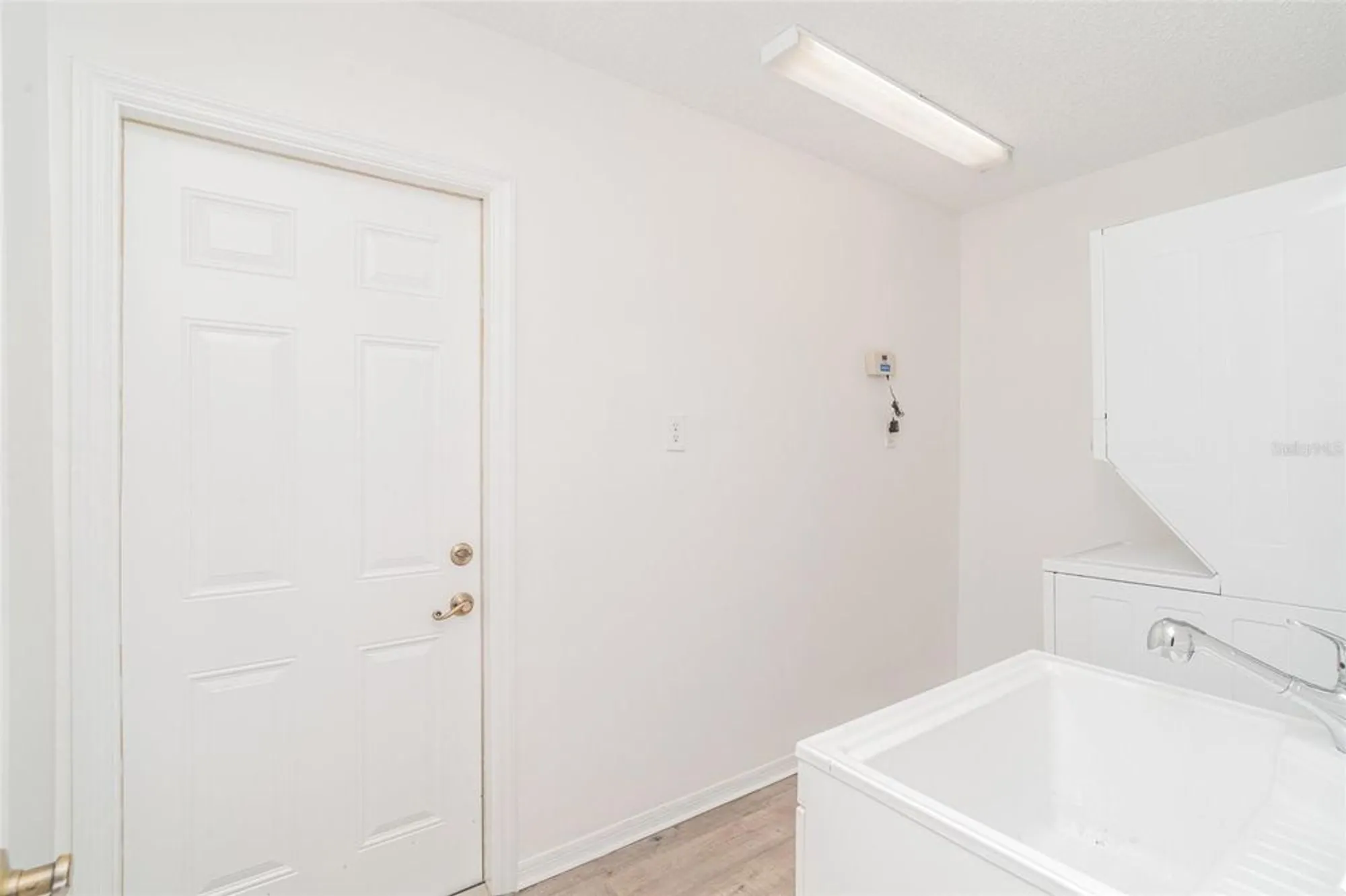 Property Slideshow image 26 of 31 | 2048 berry roberts dr, Sun City Center, FL, 33573