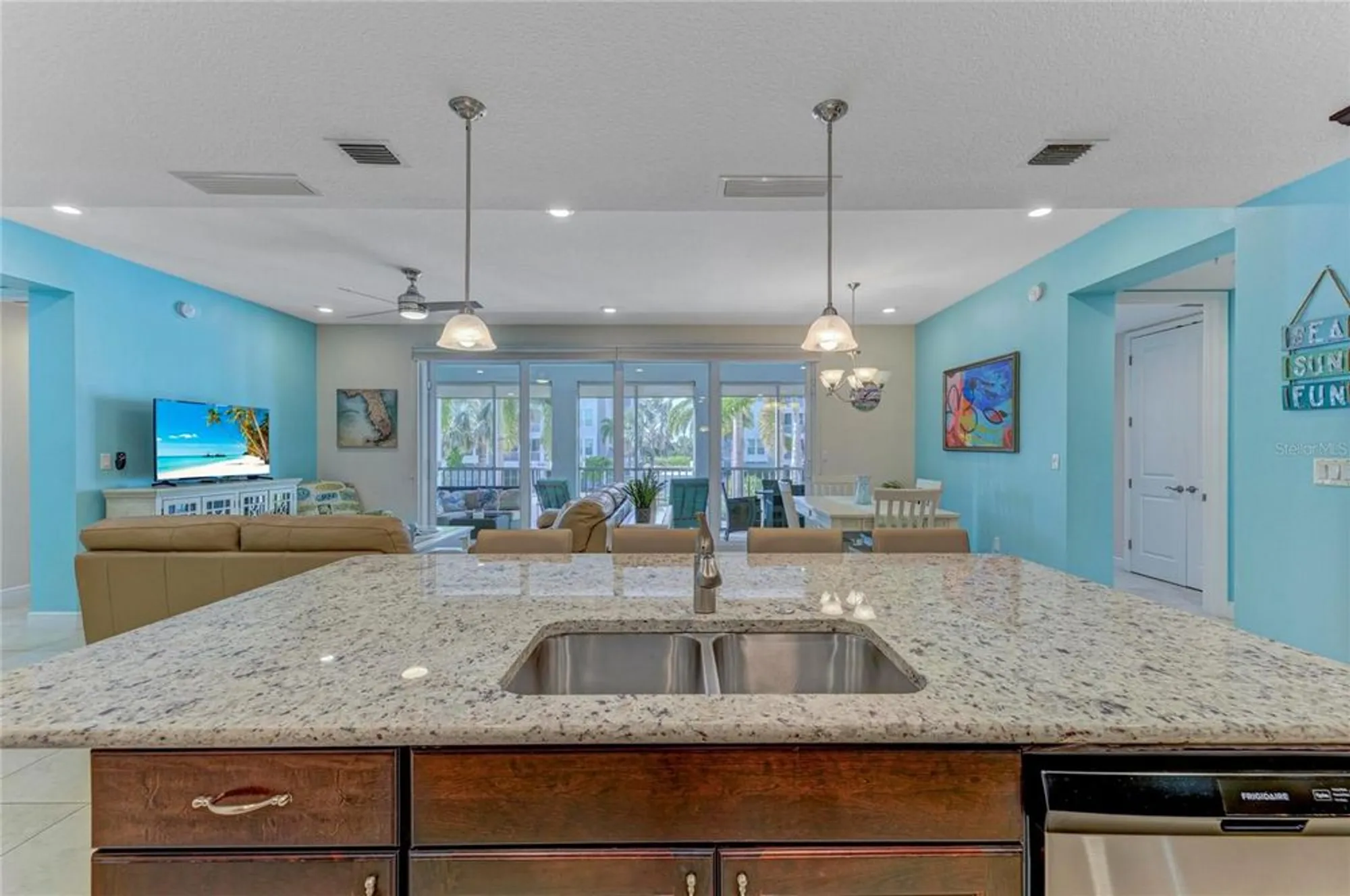 Property Slideshow image 15 of 100 | 391 aruba cir unit 101, Bradenton, FL, 34209