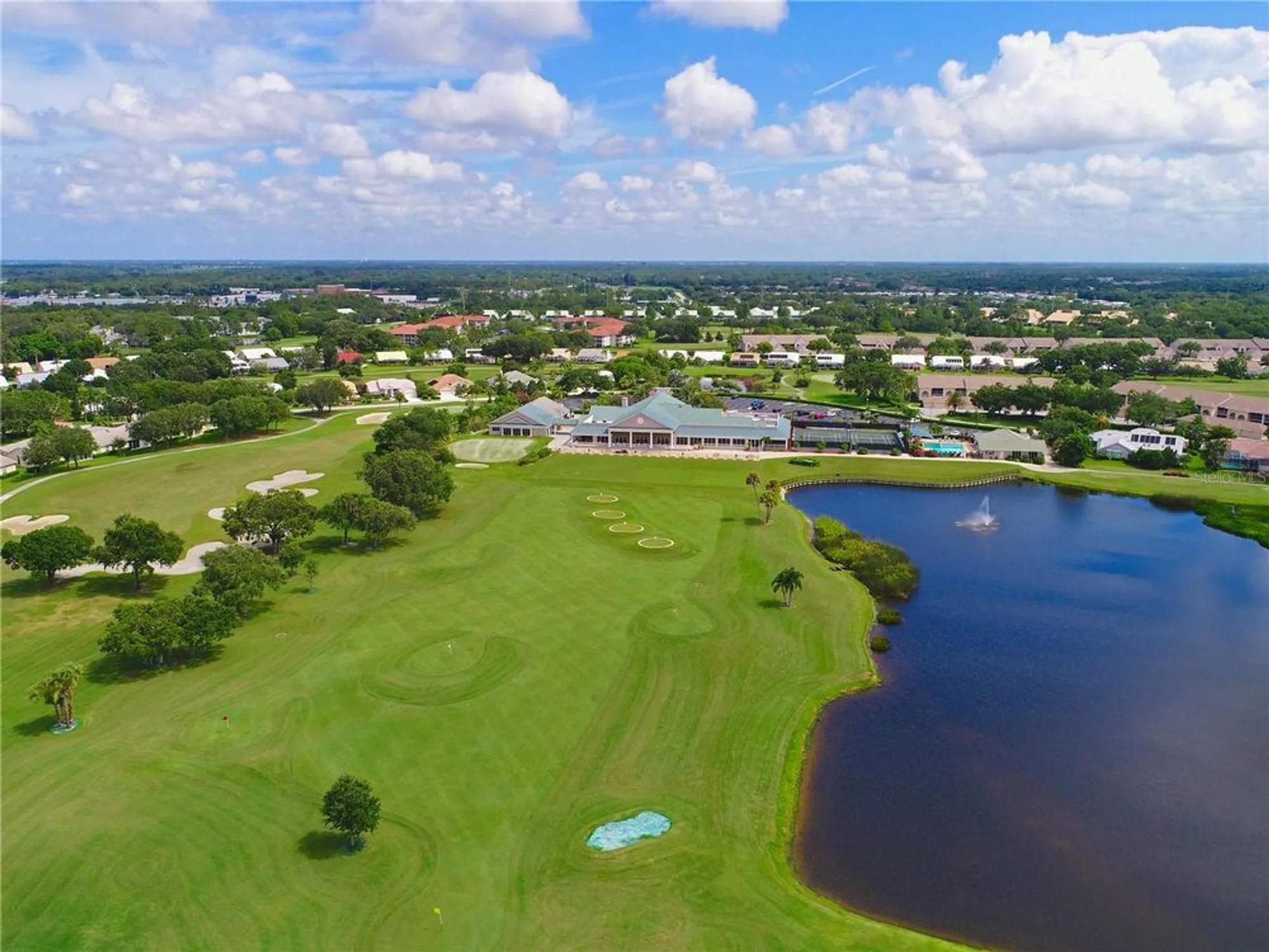 Property Slideshow image 34 of 70 | 6904 drewrys blf apt 803, Bradenton, FL, 34203