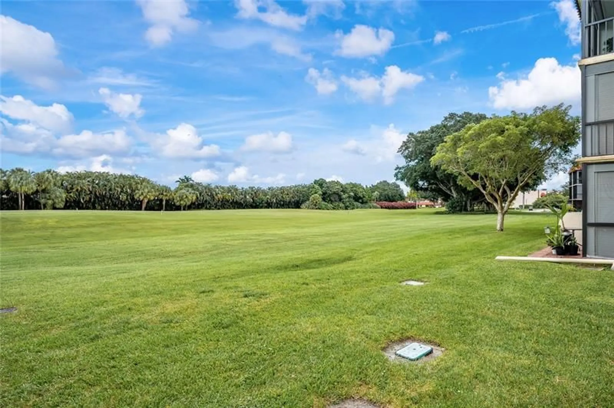 Property Slideshow image 19 of 61 | 9411 n hollybrook lake dr 310, Pembroke Pines, FL, 33025