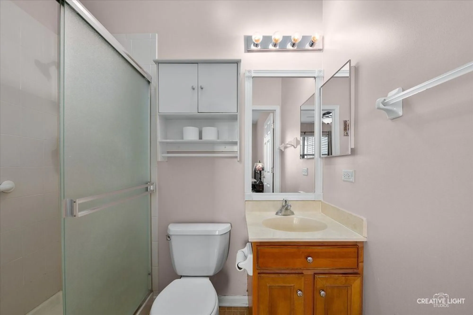 Property Slideshow image 12 of 24 | 21522 lake st clair dr, Crest Hill, IL, 60403