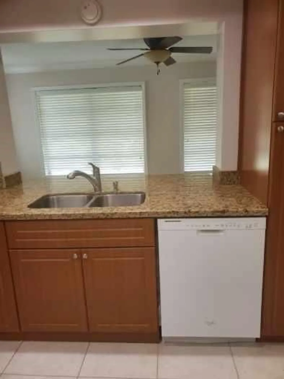 Property Slideshow image 8 of 17 | 1400 nw 67th ter, Margate, FL, 33063