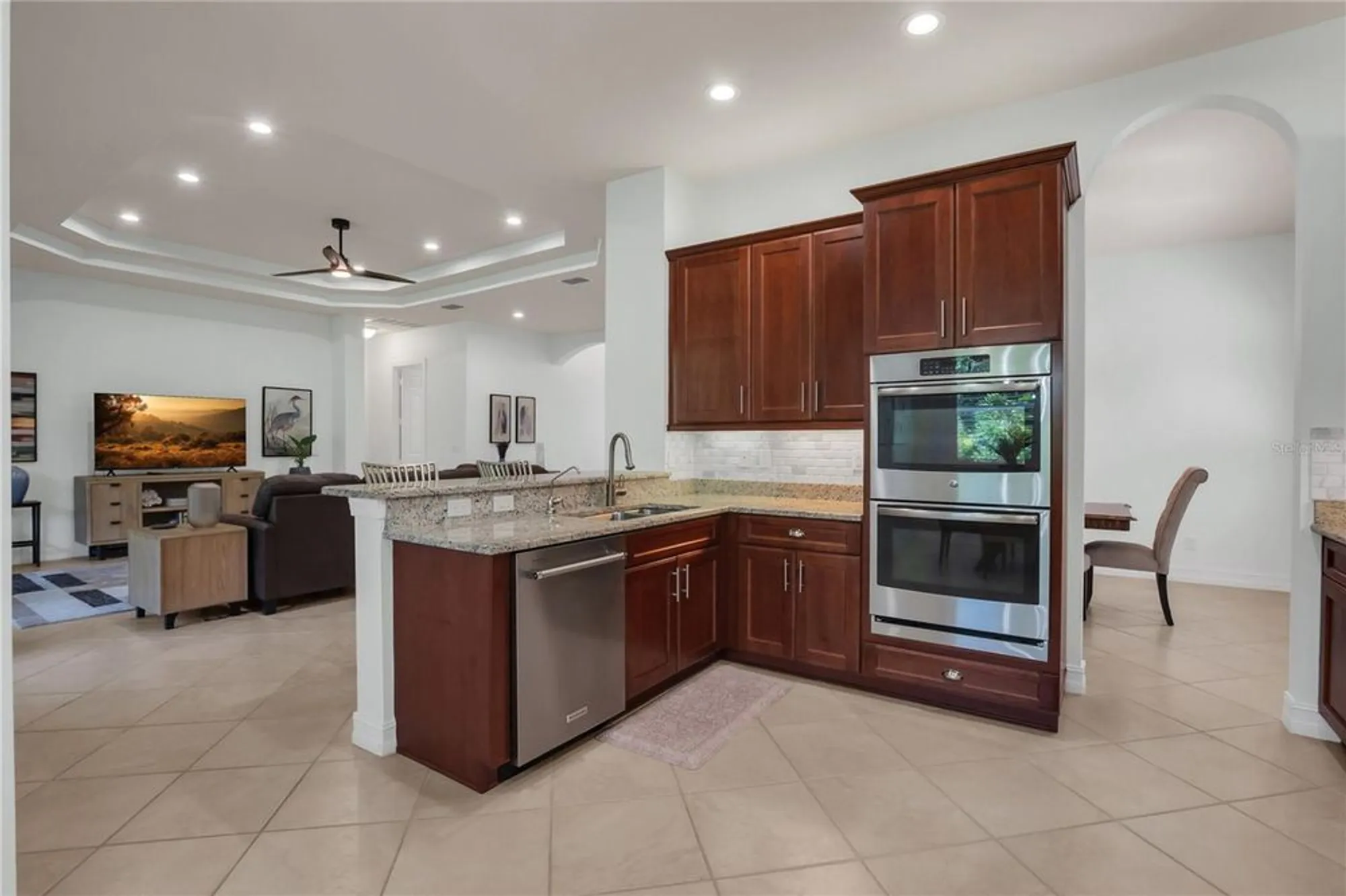 Property Slideshow image 14 of 48 | 4946 sapphire sound dr, Wimauma, FL, 33598