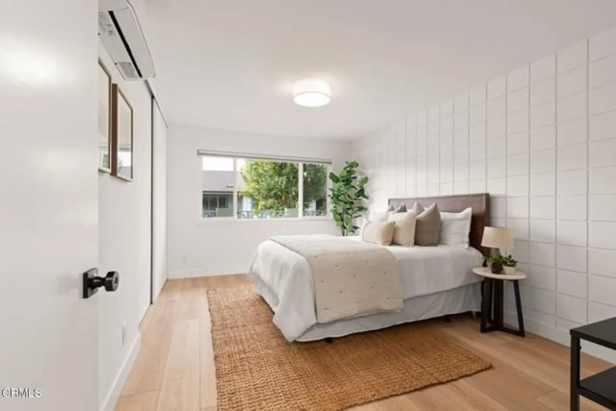 Property Slideshow image 16 of 37 | 241 e fiesta grn, Port Hueneme, CA, 93041