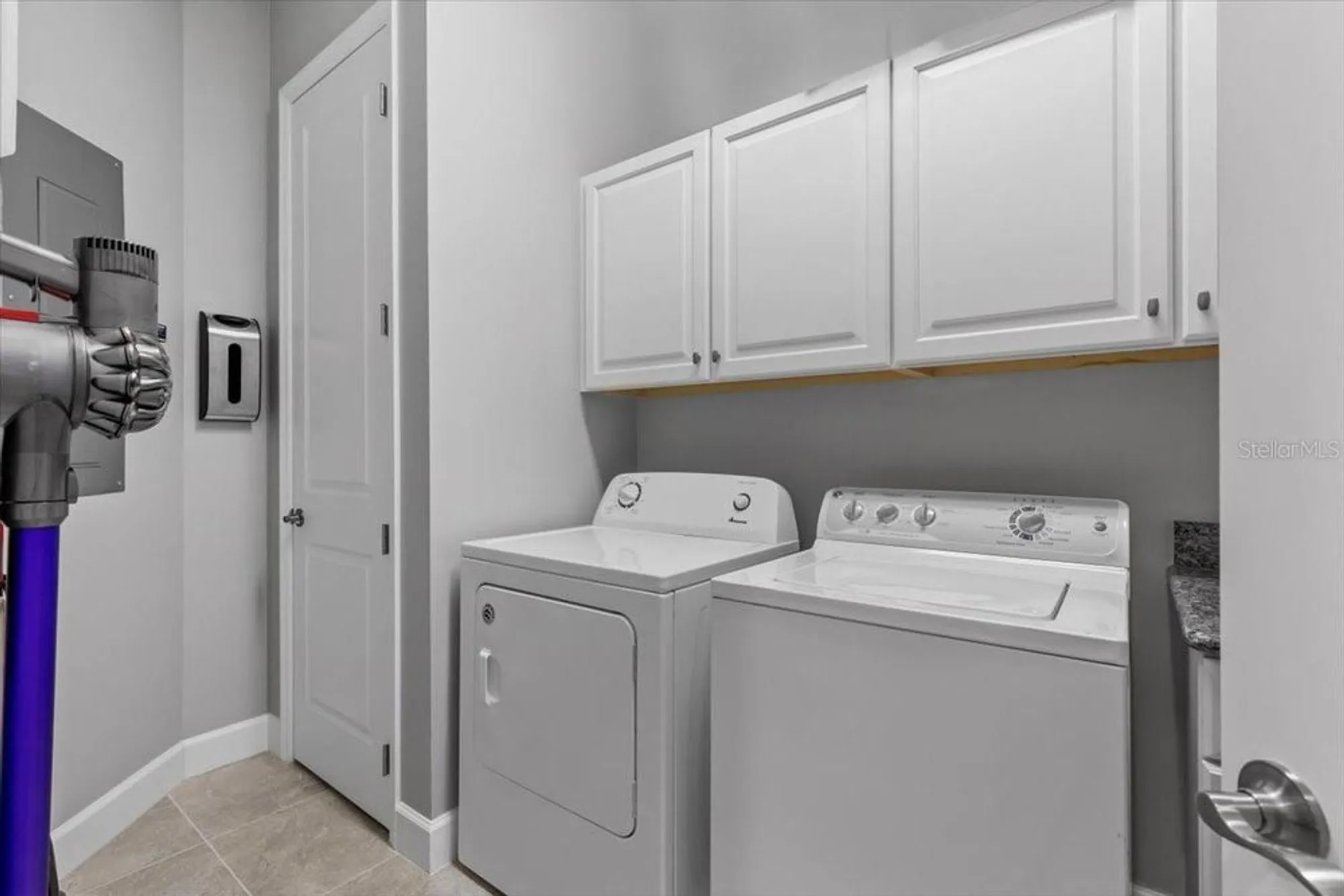 Property Slideshow image 53 of 88 | 340 sapphire lake dr 202, Bradenton, FL, 34209