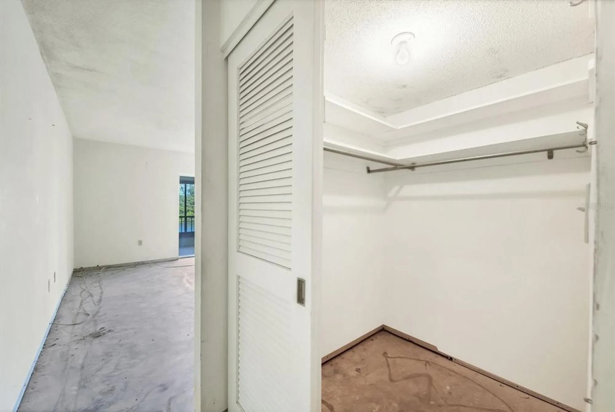 Property Slideshow image 17 of 53 | 101 whispering sands dr apt 205, Sarasota, FL, 34242