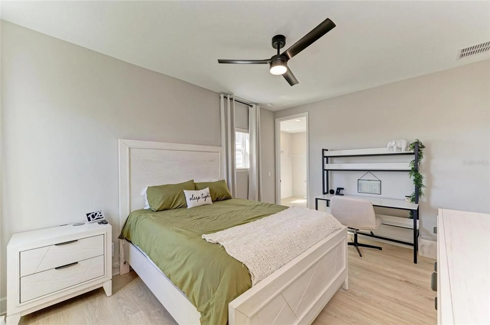 Property Slideshow image 73 of 100 | 16115 mount holly dr, Bradenton, FL, 34211