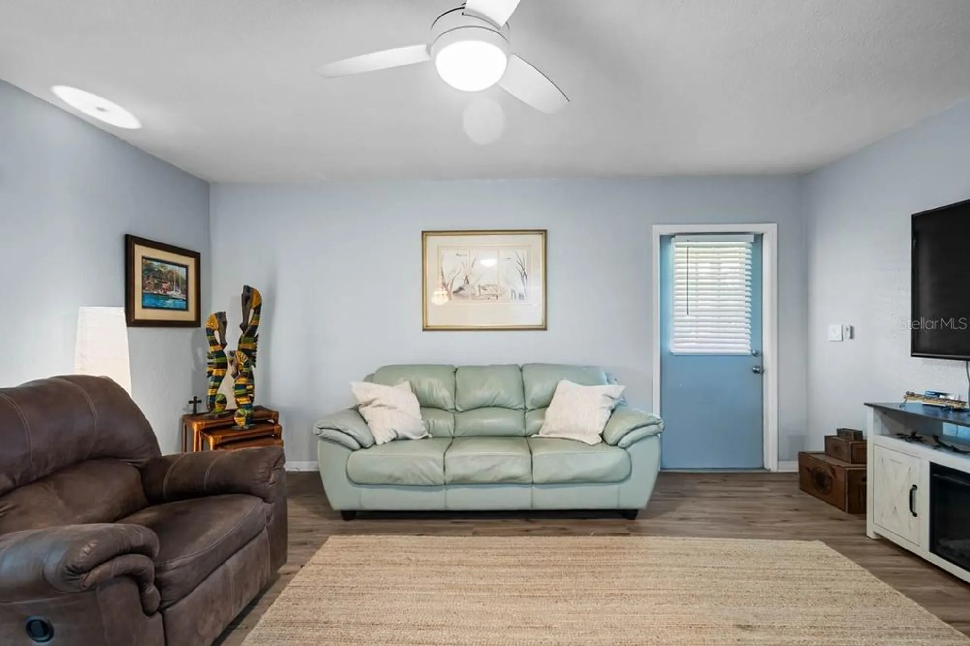Property Slideshow image 8 of 34 | 403 fulham ct b, Sun City Center, FL, 33573