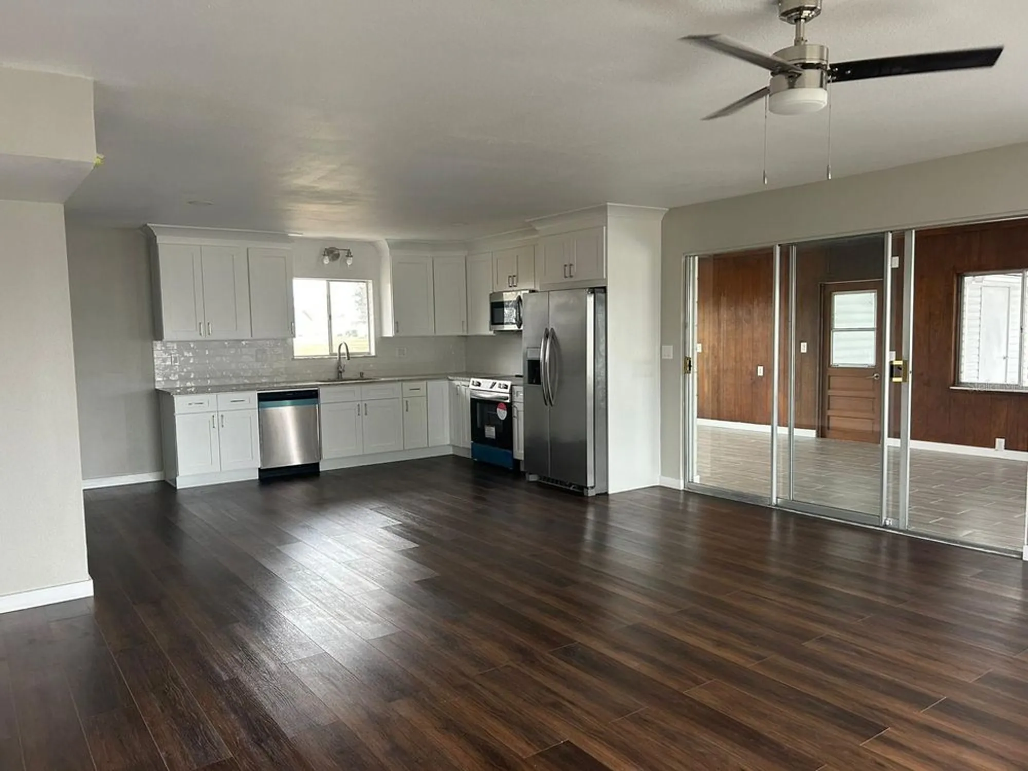 Property Slideshow image 5 of 10 | 702 desert hills way, Sun City Center, FL, 33573