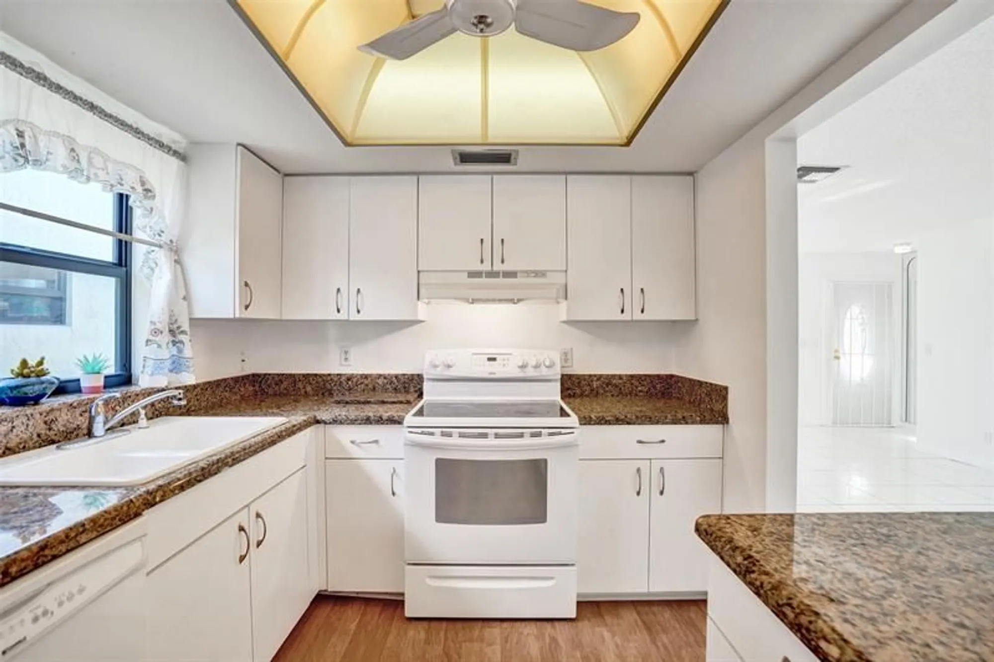 Property Slideshow image 14 of 68 | 2359 sw 16th dr, Deerfield Beach, FL, 33442