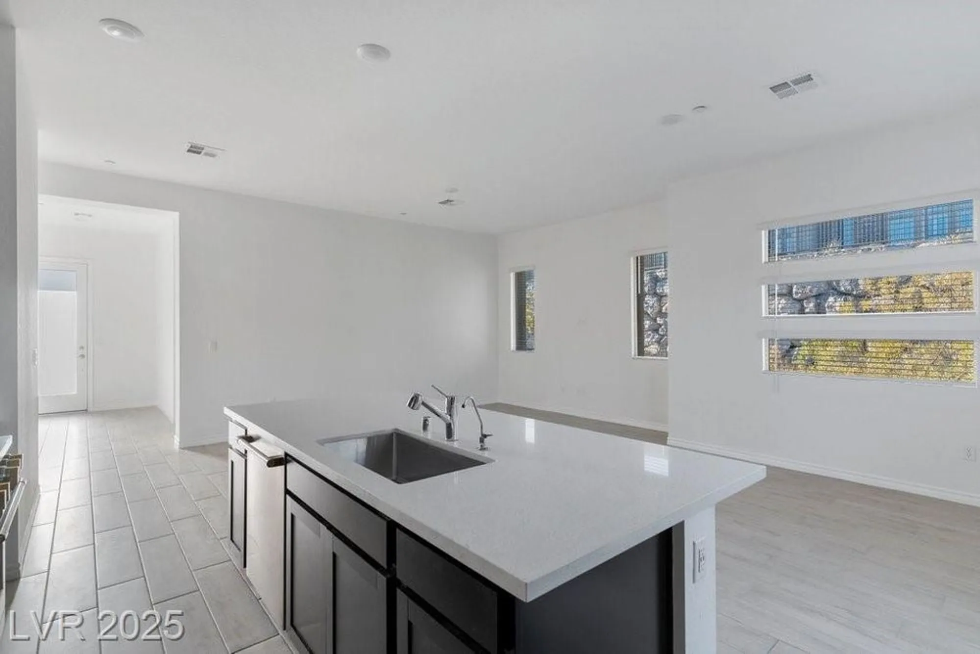 Property Slideshow image 10 of 36 | 925 allister fields ln, Las Vegas, NV, 89138