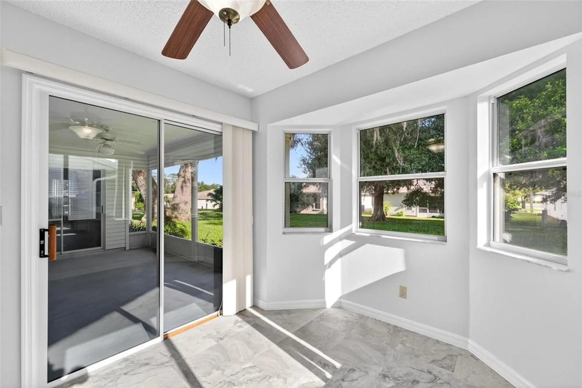 Property Slideshow image 18 of 60 | 651 timbercrest dr, Leesburg, FL, 34748