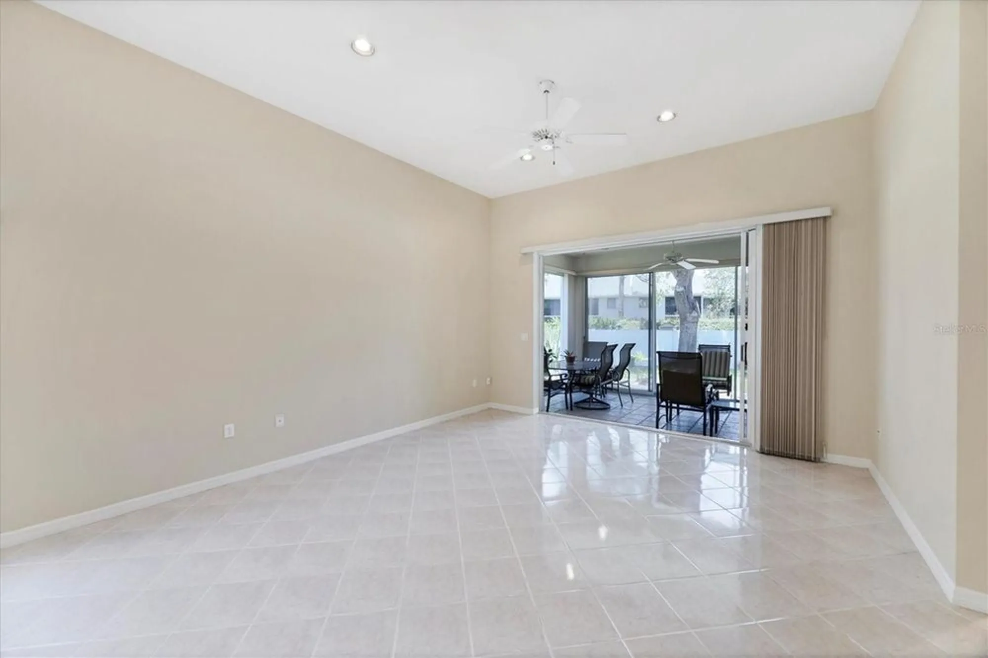 Property Slideshow image 6 of 55 | 6222 country club way, Sarasota, FL, 34243