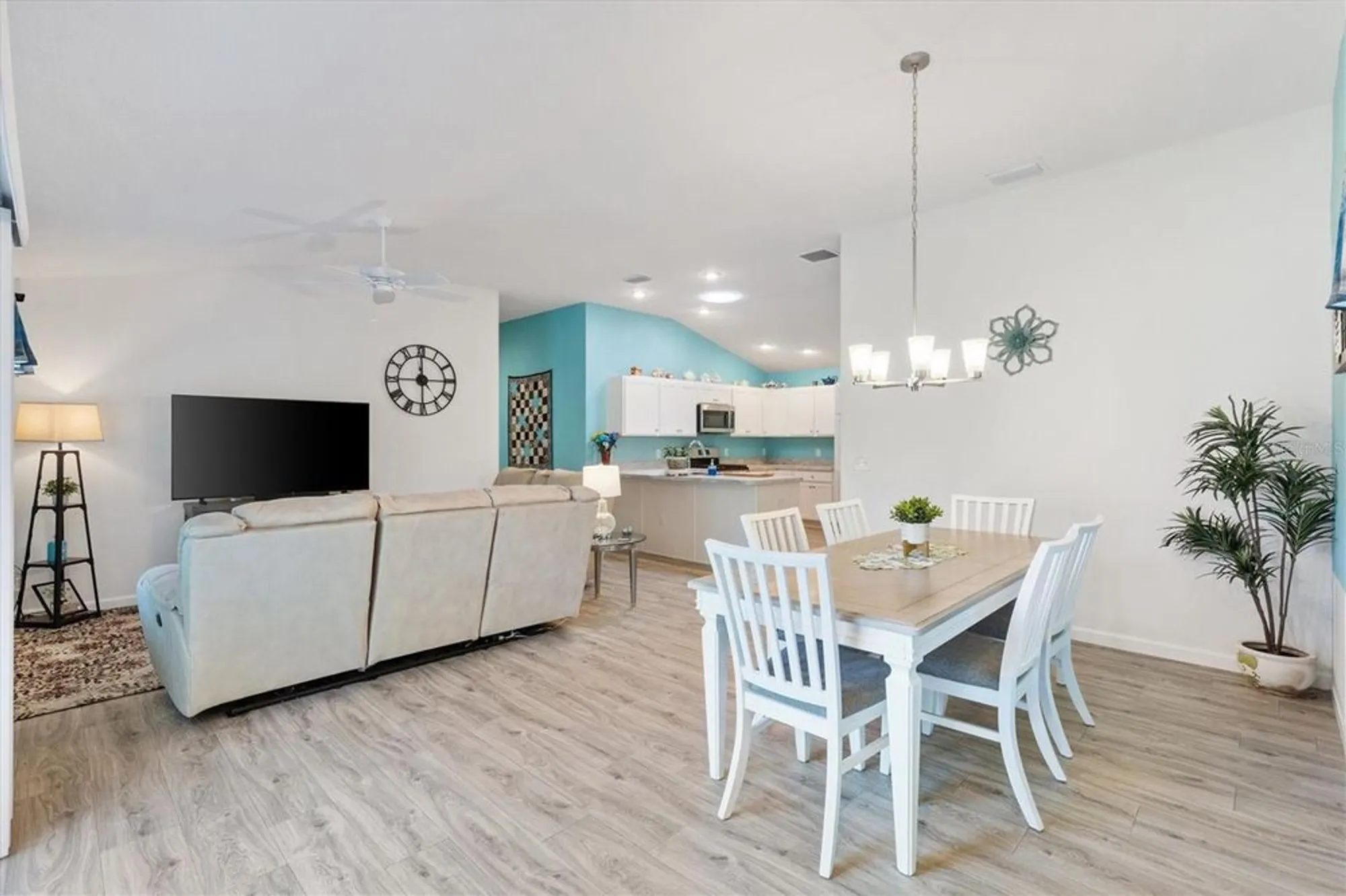 Property Slideshow image 4 of 30 | 3441 possehl pl, The Villages, FL, 32163