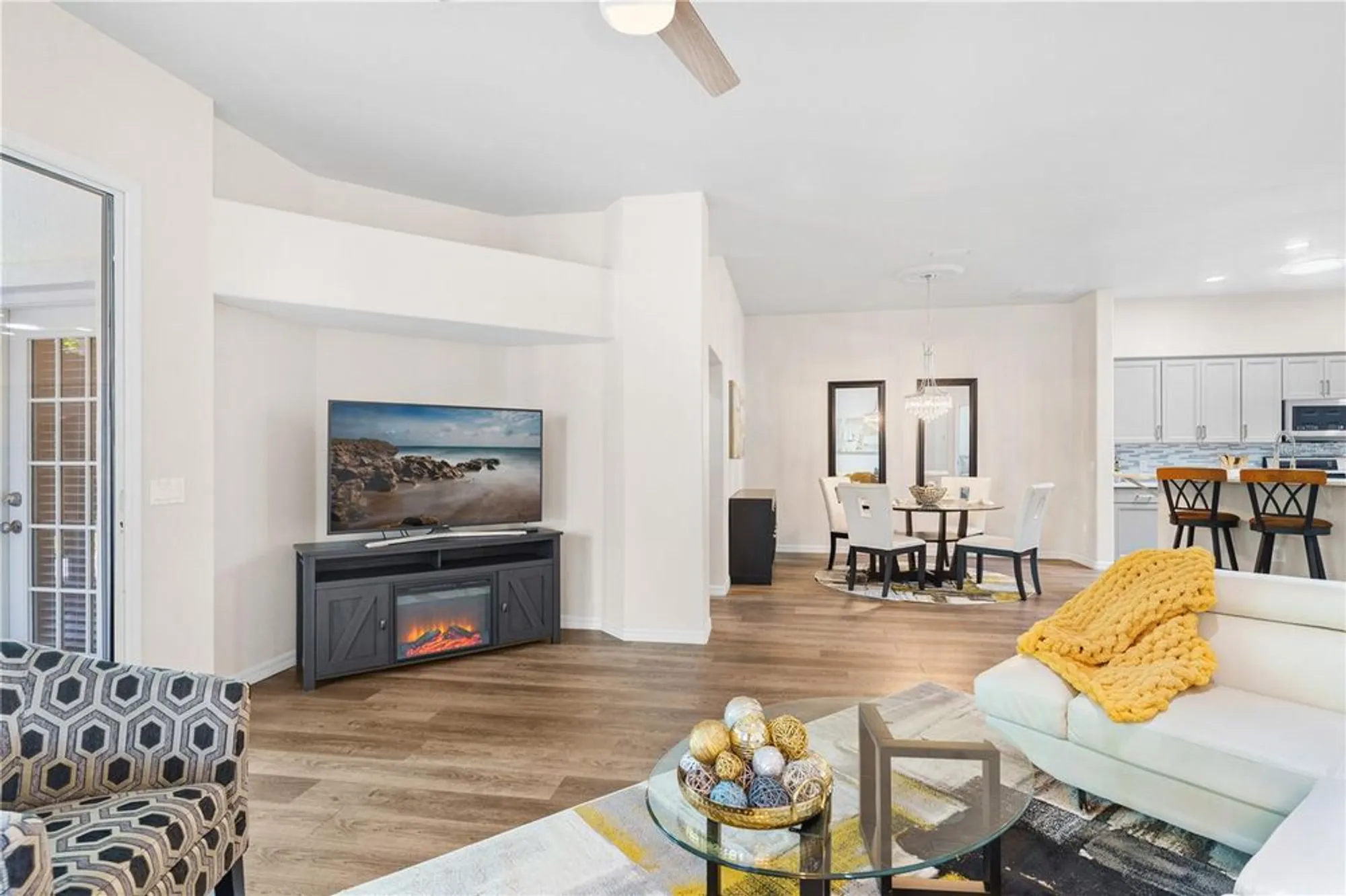 Property Slideshow image 10 of 44 | 6152 topsail rd, Lady Lake, FL, 32159