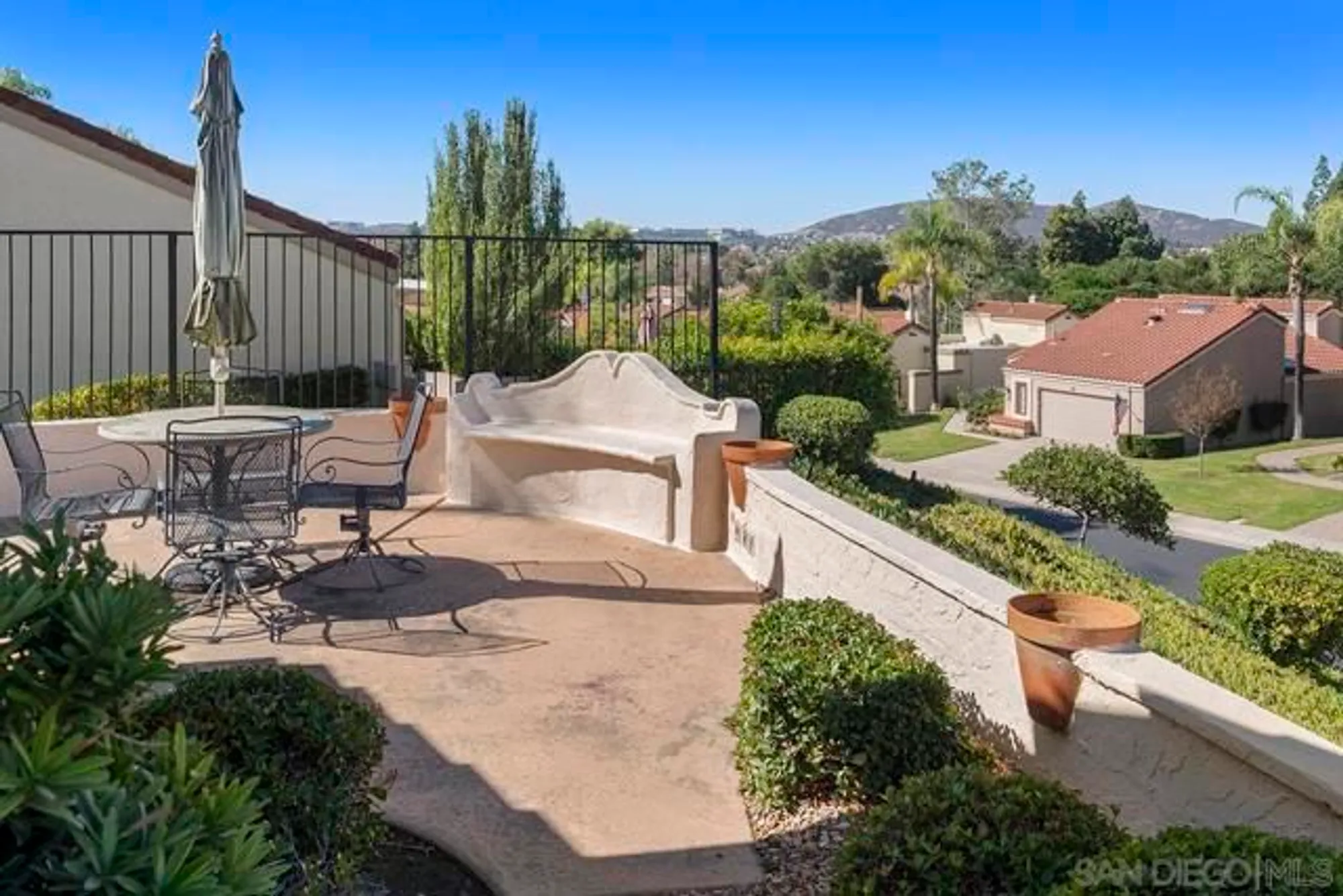 Property Slideshow image 32 of 75 | 17632 caminito hercuba, San Diego, CA, 92128