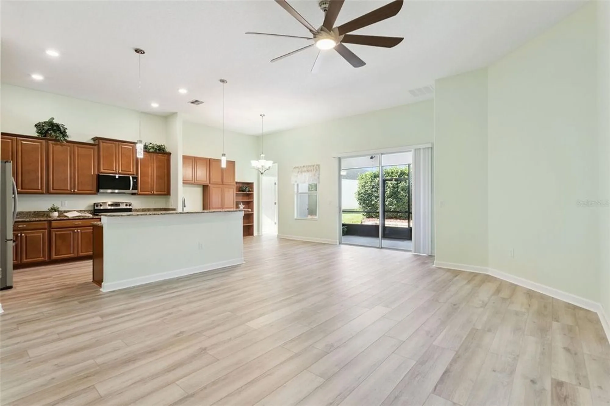 Property Slideshow image 6 of 53 | 3686 plymouth dr, Winter Haven, FL, 33884