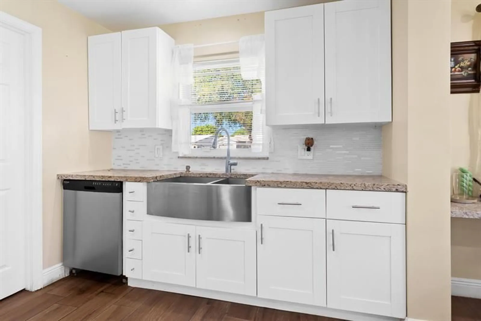 Property Slideshow image 10 of 34 | 8851 nw 15th st, Plantation, FL, 33322