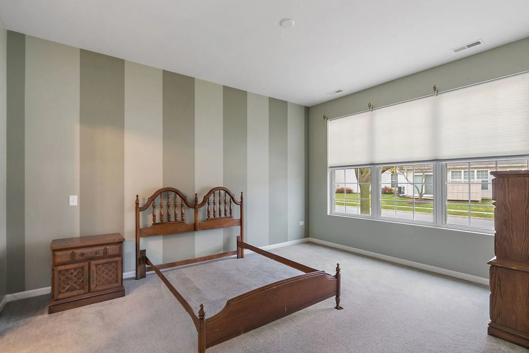 Property Slideshow image 14 of 20 | 13390 red alder ave, Huntley, IL, 60142