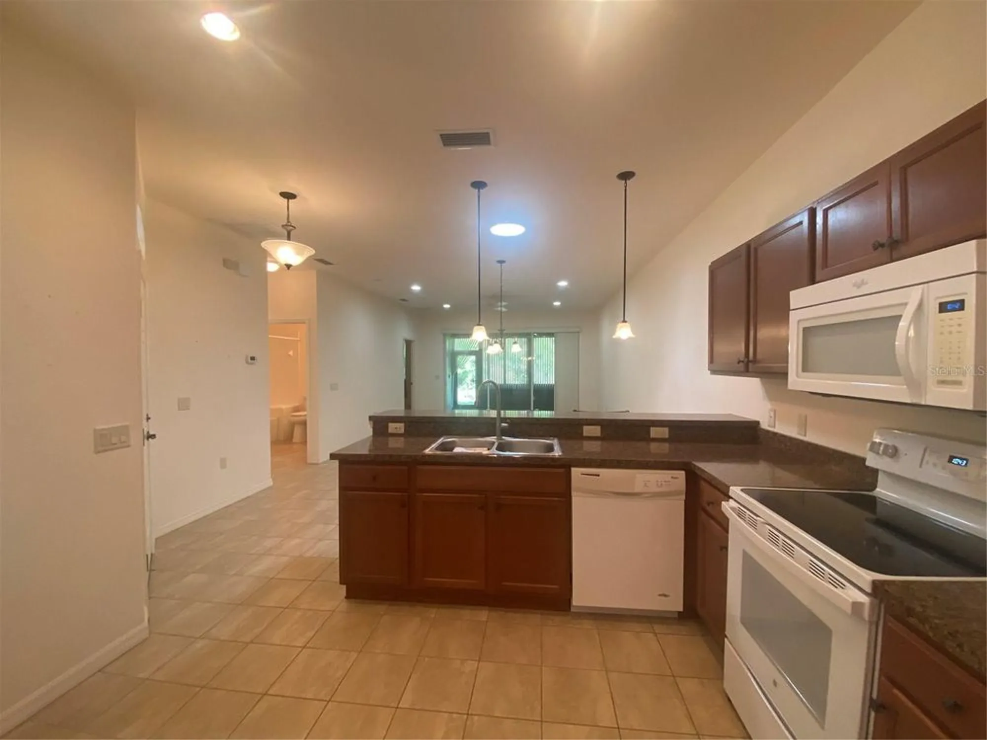 Property Slideshow image 8 of 44 | 1561 vienna square dr, Winter Haven, FL, 33884