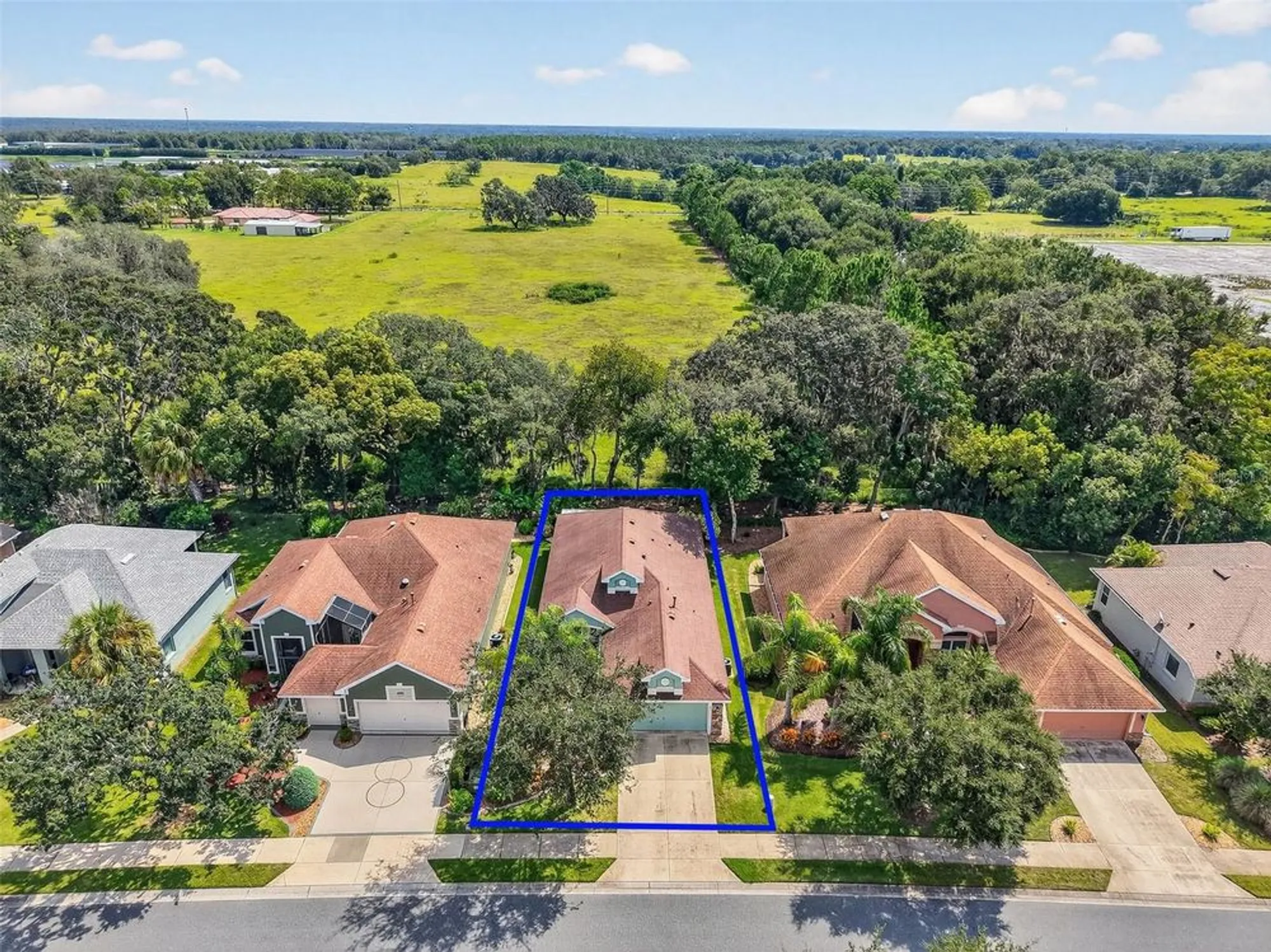 Property Slideshow image 40 of 63 | 8252 bridgeport bay cir, Mount Dora, FL, 32757