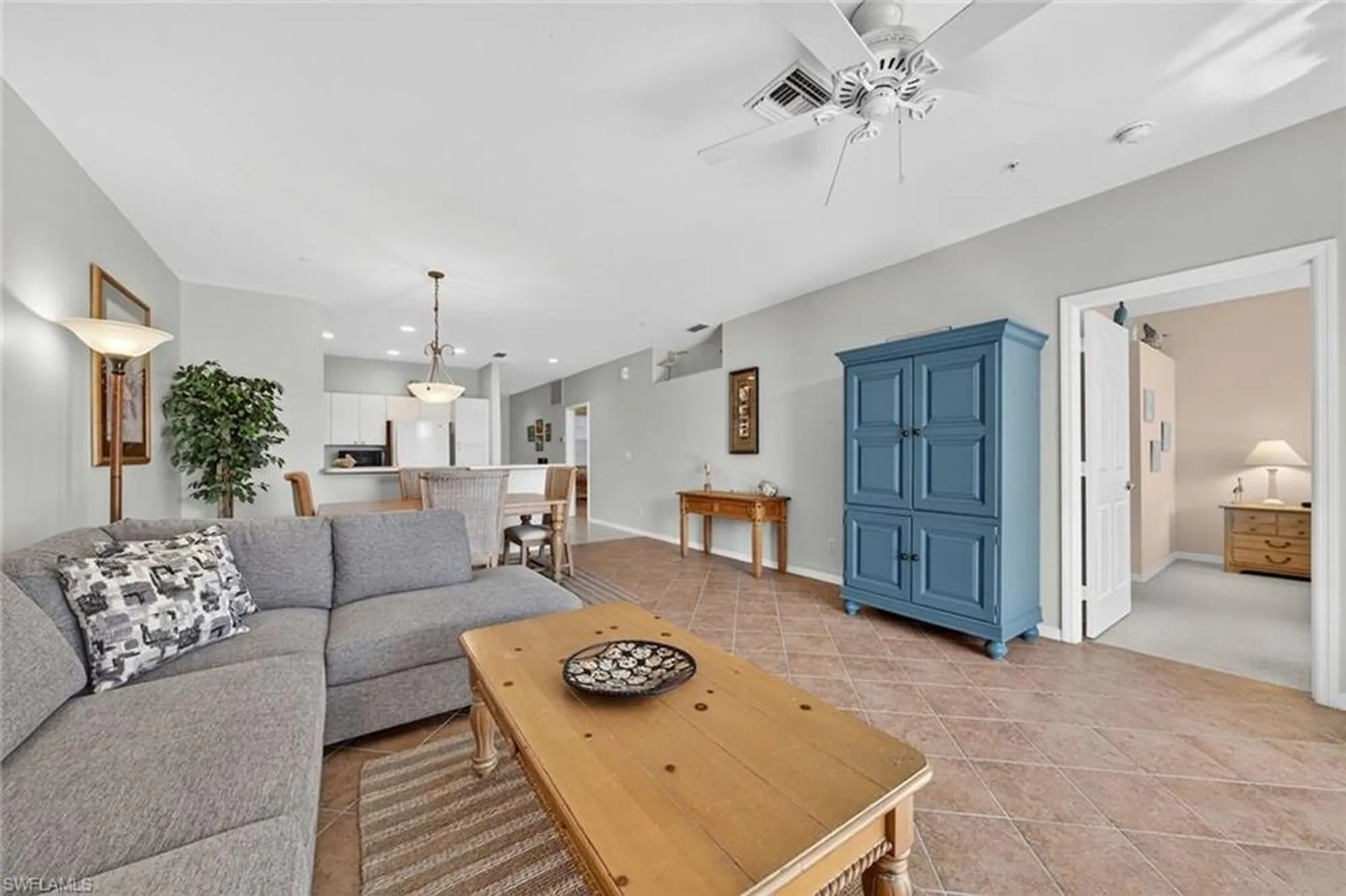 Property Slideshow image 10 of 48 | 3471 pointe creek ct 204, Bonita Springs, FL, 34134