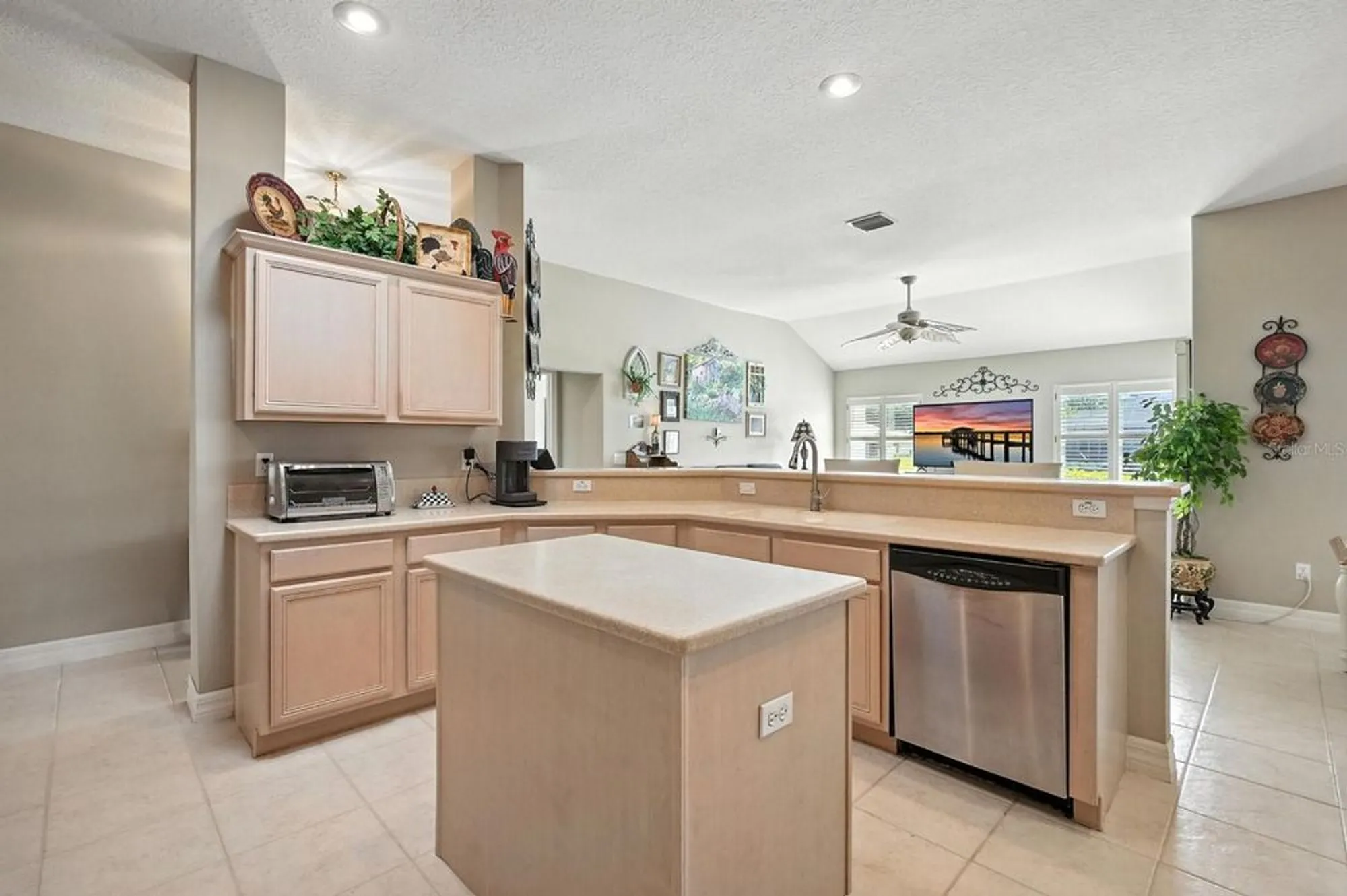 Property Slideshow image 8 of 40 | 67 lagare st, Palm Coast, FL, 32137