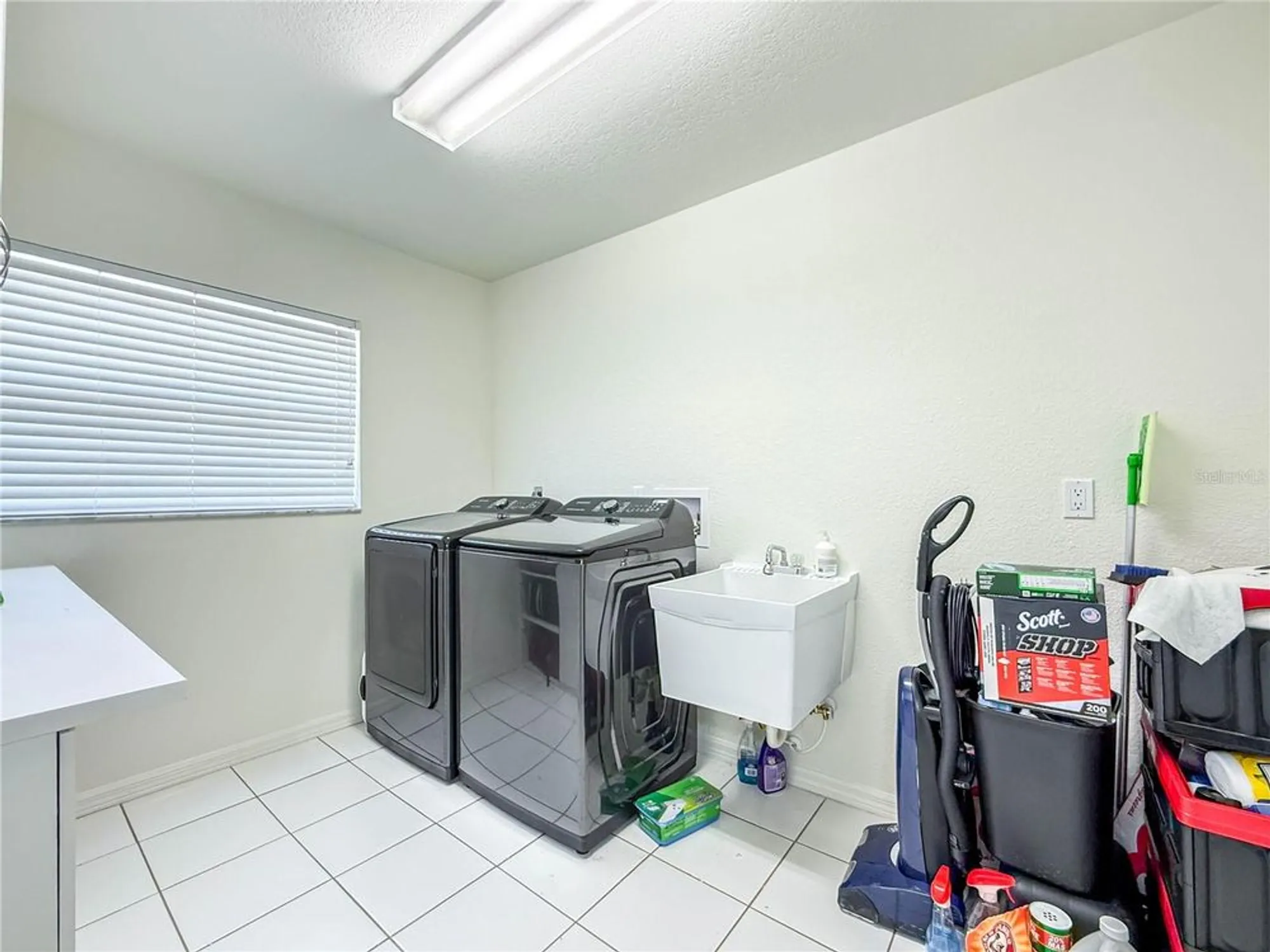 Property Slideshow image 28 of 48 | 24600 dolphin cove dr, Punta Gorda, FL, 33955