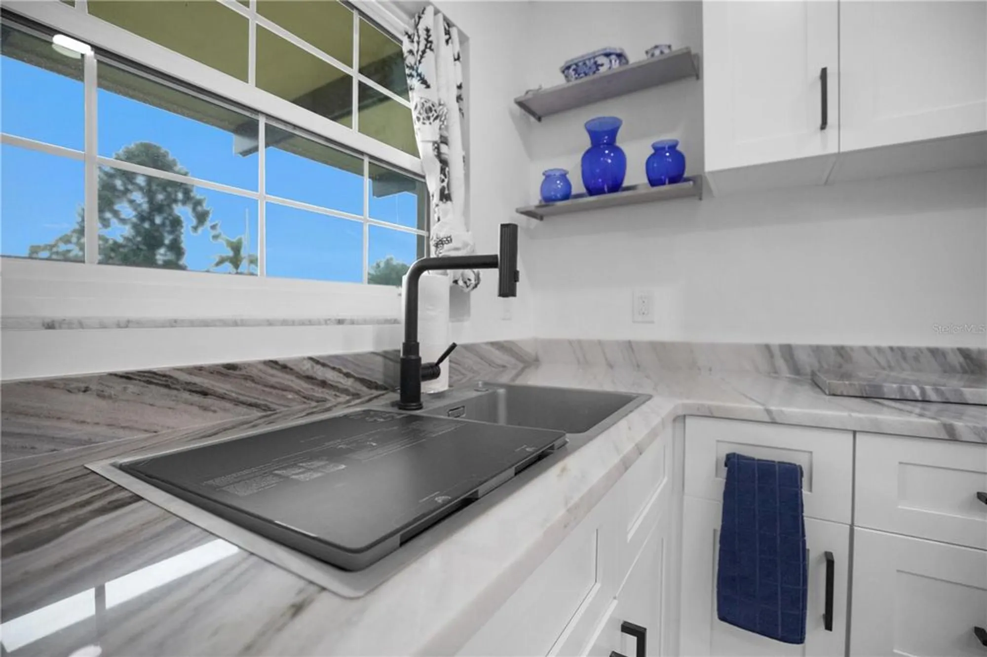 Property Slideshow image 8 of 56 | 1701 pinehurst rd 33e, Dunedin, FL, 34698