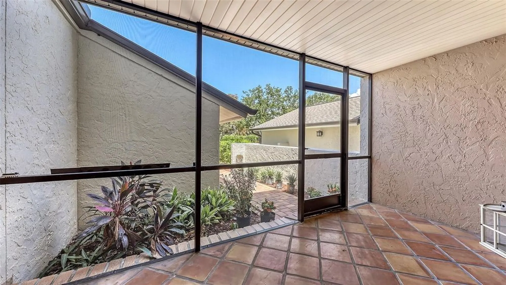 Property Slideshow image 5 of 39 | 5223 heron way # 104, Sarasota, FL, 34231