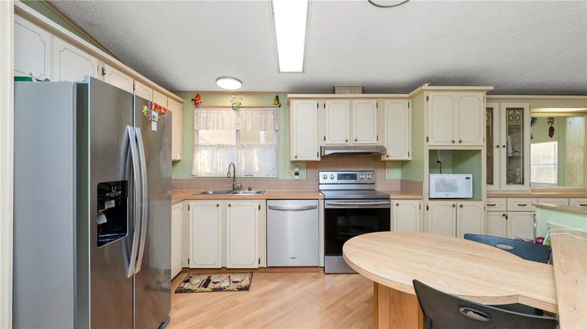 Property Slideshow image 11 of 47 | 5027 forest crest dr, Lakeland, FL, 33810