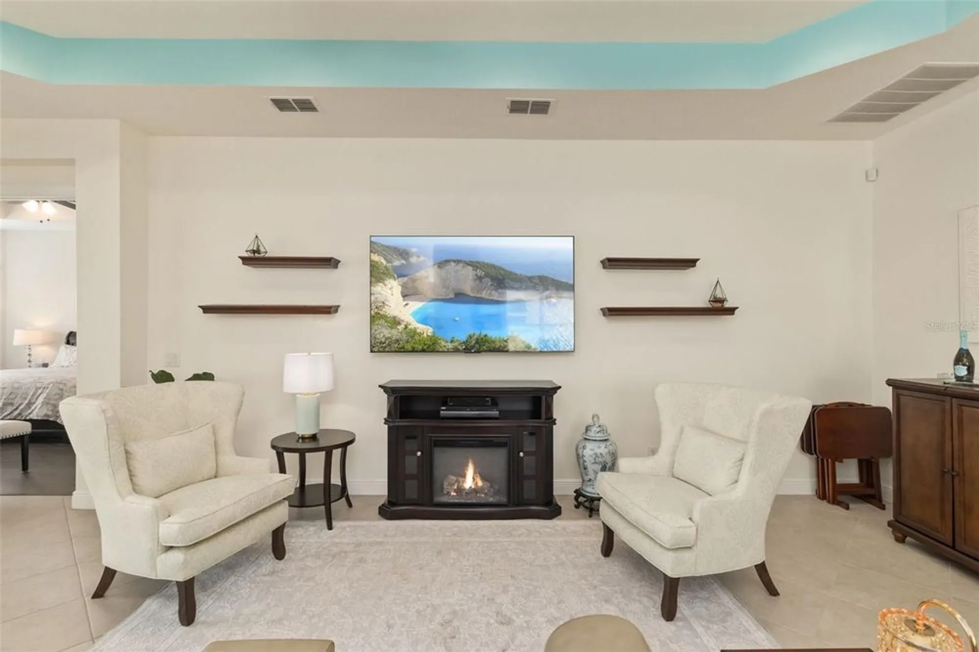 Property Slideshow image 16 of 49 | 16133 coquina bay ln, Wimauma, FL, 33598