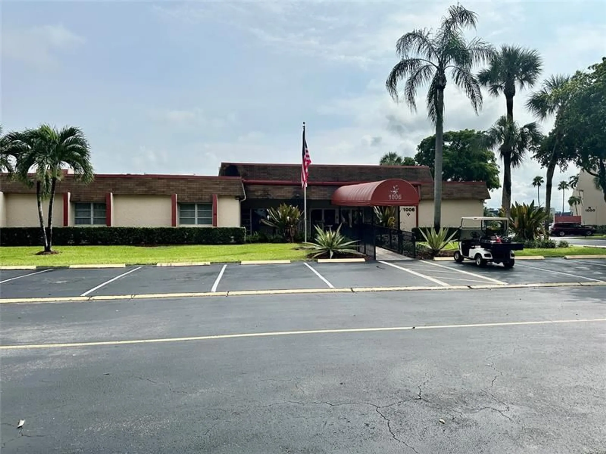 Property Slideshow image 17 of 17 | 1015 country club dr 307, Margate, FL, 33063