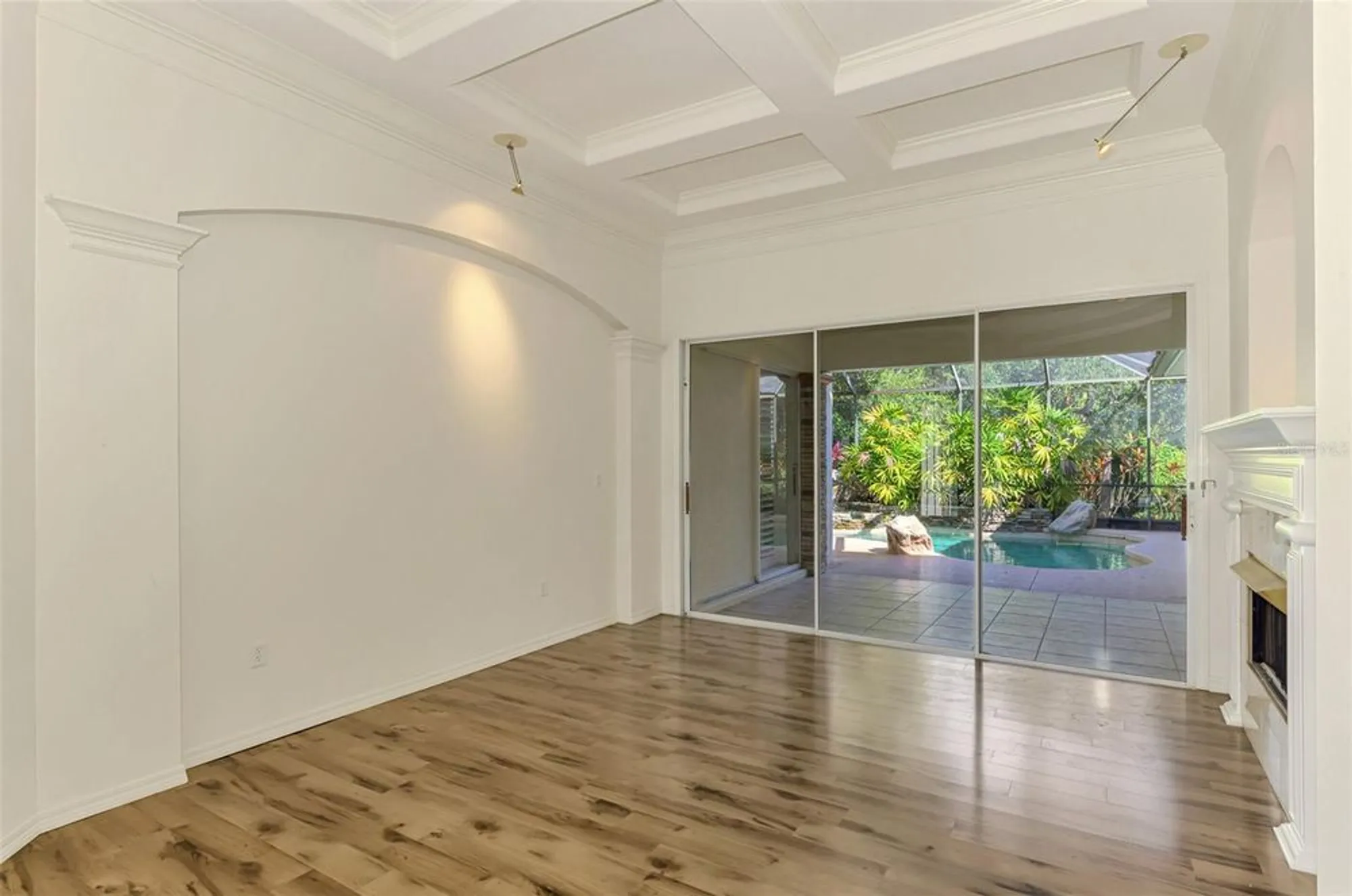 Property Slideshow image 10 of 79 | 4889 carrington cir, Sarasota, FL, 34243