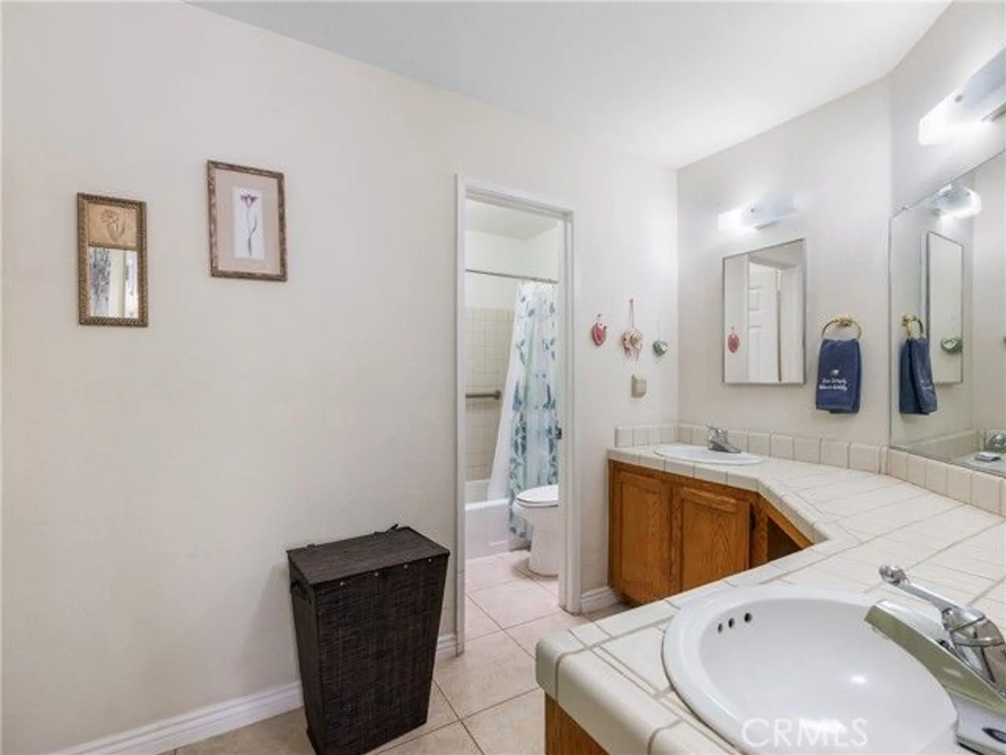 Property Slideshow image 20 of 38 | 11704 juniper dr, Apple Valley, CA, 92308