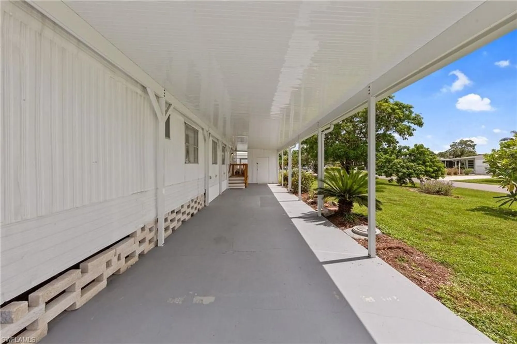 Property Slideshow image 5 of 40 | 16 san remo cir, Naples, FL, 34112