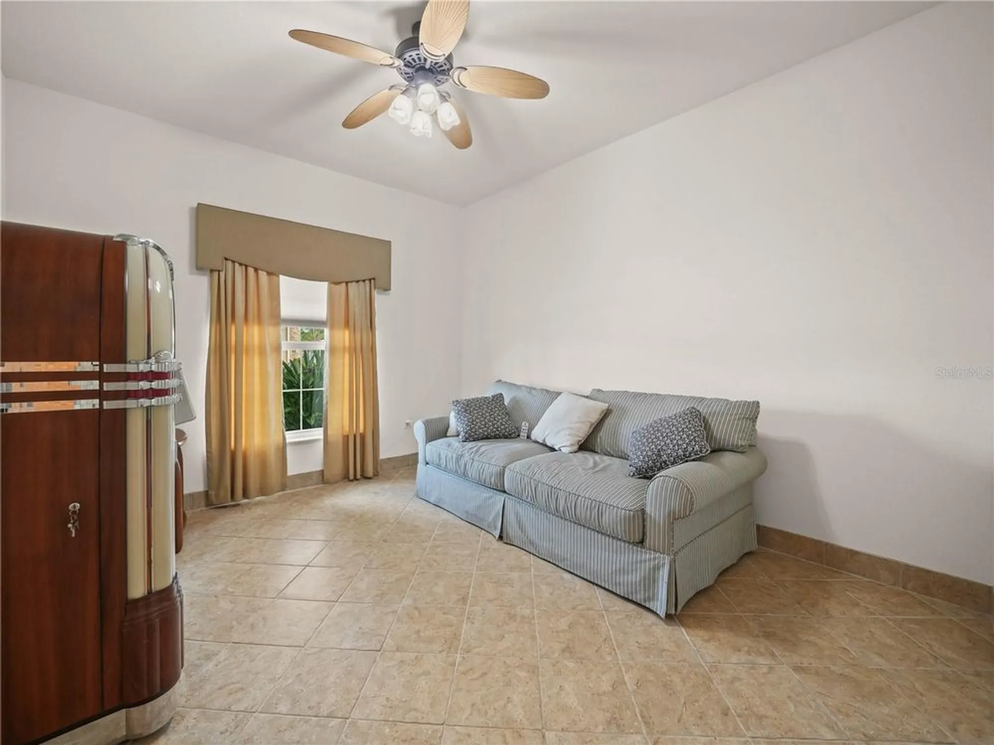 Property Slideshow image 13 of 78 | 4172 dunmore dr, Lake Wales, FL, 33859