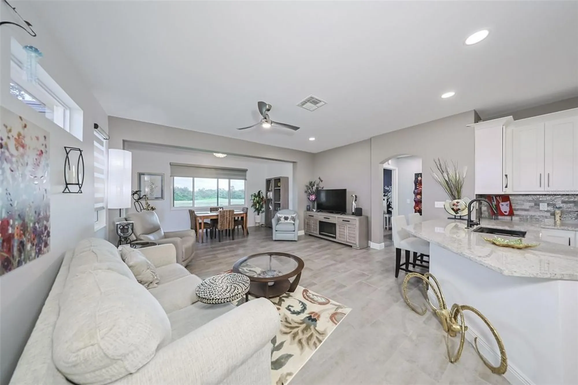 Property Slideshow image 3 of 45 | 2049 acadia greens dr # 19, Sun City Center, FL, 33573