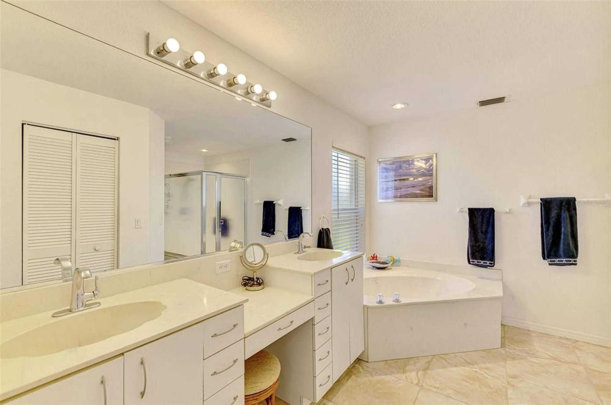 Property Slideshow image 32 of 87 | 14060 willow glen ct 128, Port Charlotte, FL, 33953