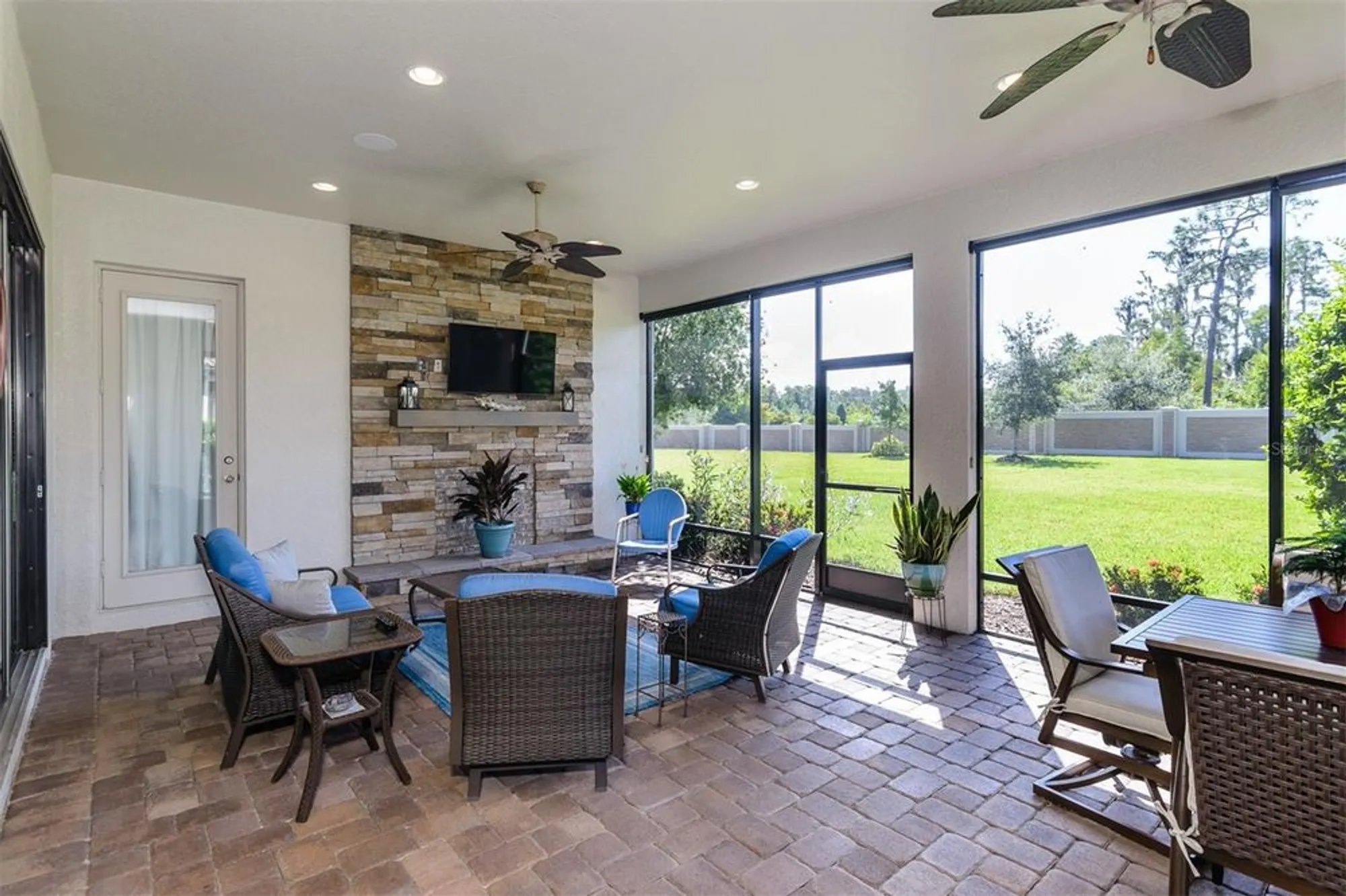 Property Slideshow image 17 of 72 | 11740 bitola dr, Odessa, FL, 33556