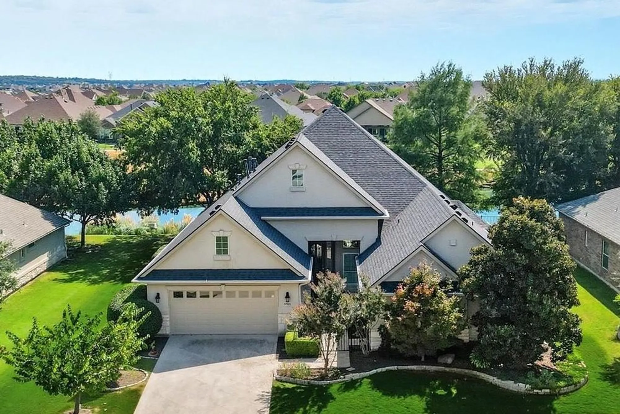 Property Slideshow image 2 of 39 | 9501 grandview dr, Denton, TX, 76207