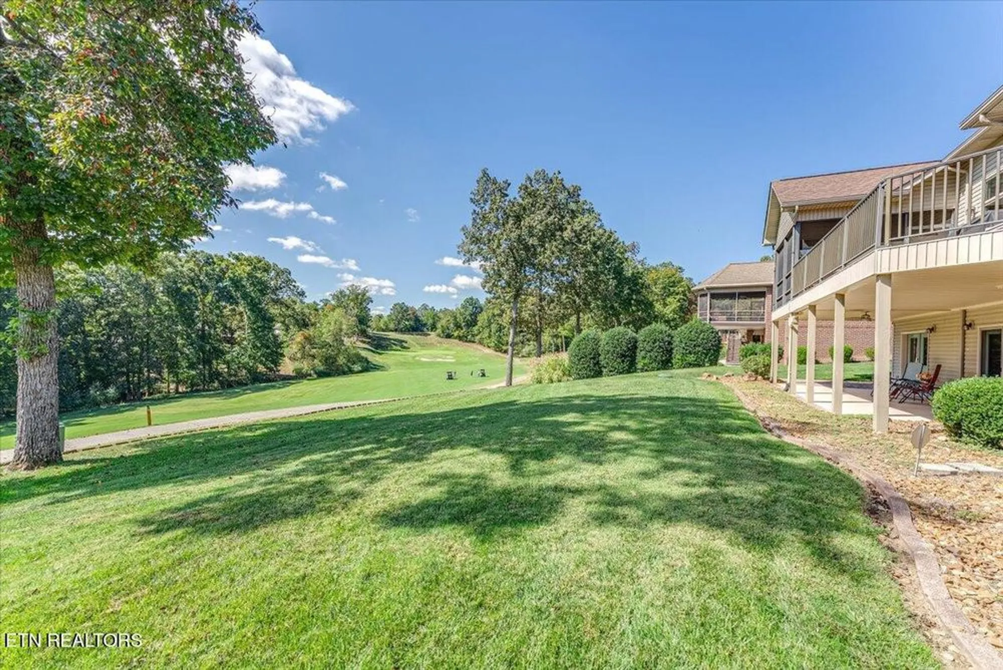 Property Slideshow image 6 of 55 | 108 wewoka way, Loudon, TN, 37774