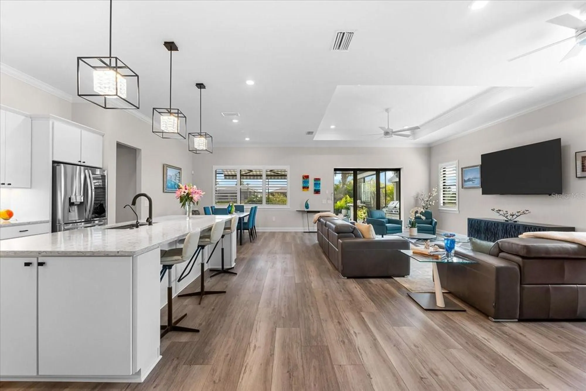 Property Slideshow image 8 of 99 | 17916 northwood pl, Lakewood Ranch, FL, 34202