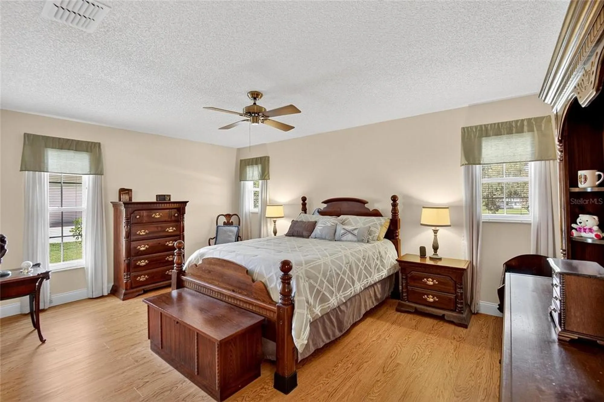 Property Slideshow image 30 of 71 | 6320 silver lakes dr, Lakeland, FL, 33810