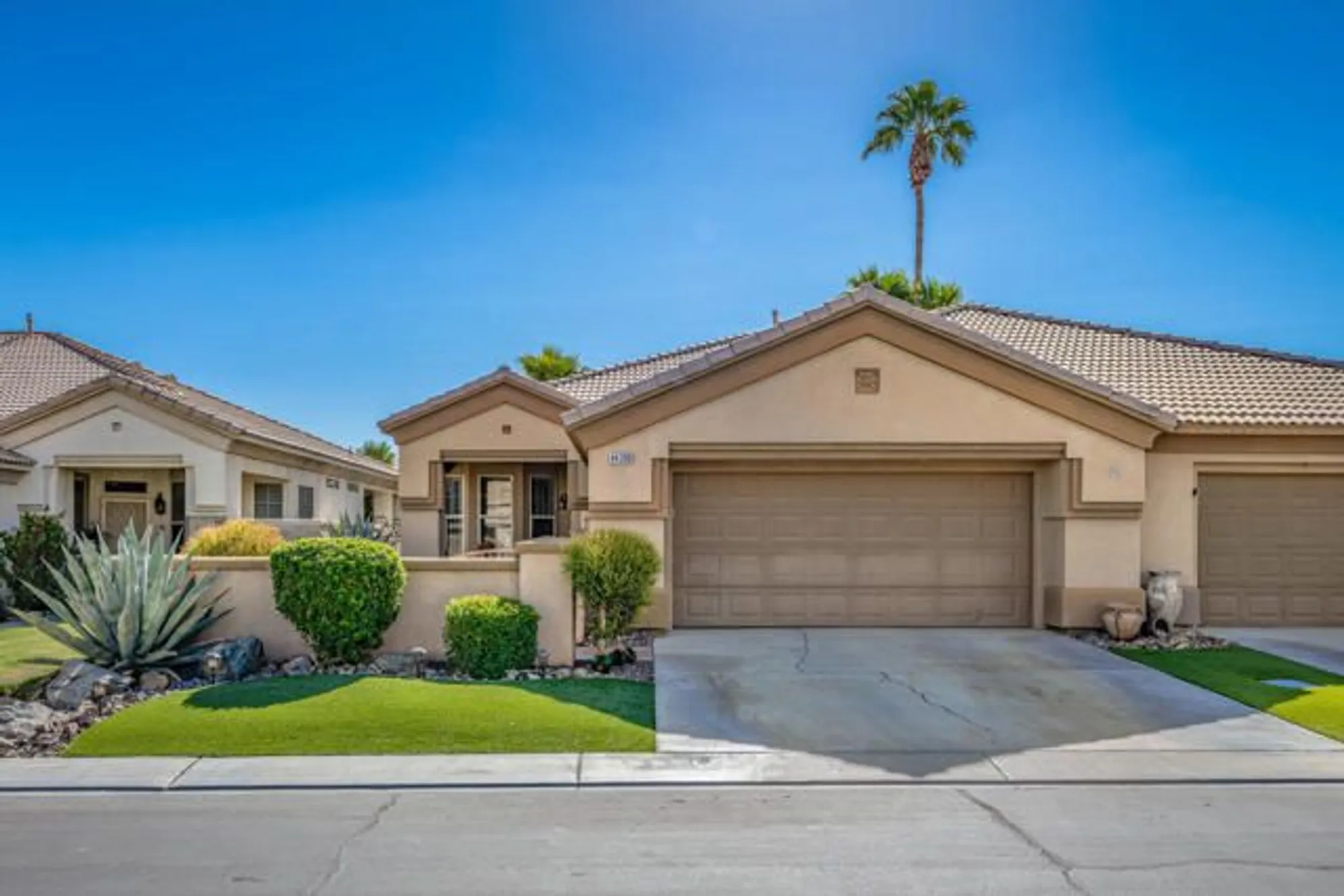 Property Slideshow image 2 of 30 | 44390 royal lytham dr, Indio, CA, 92201