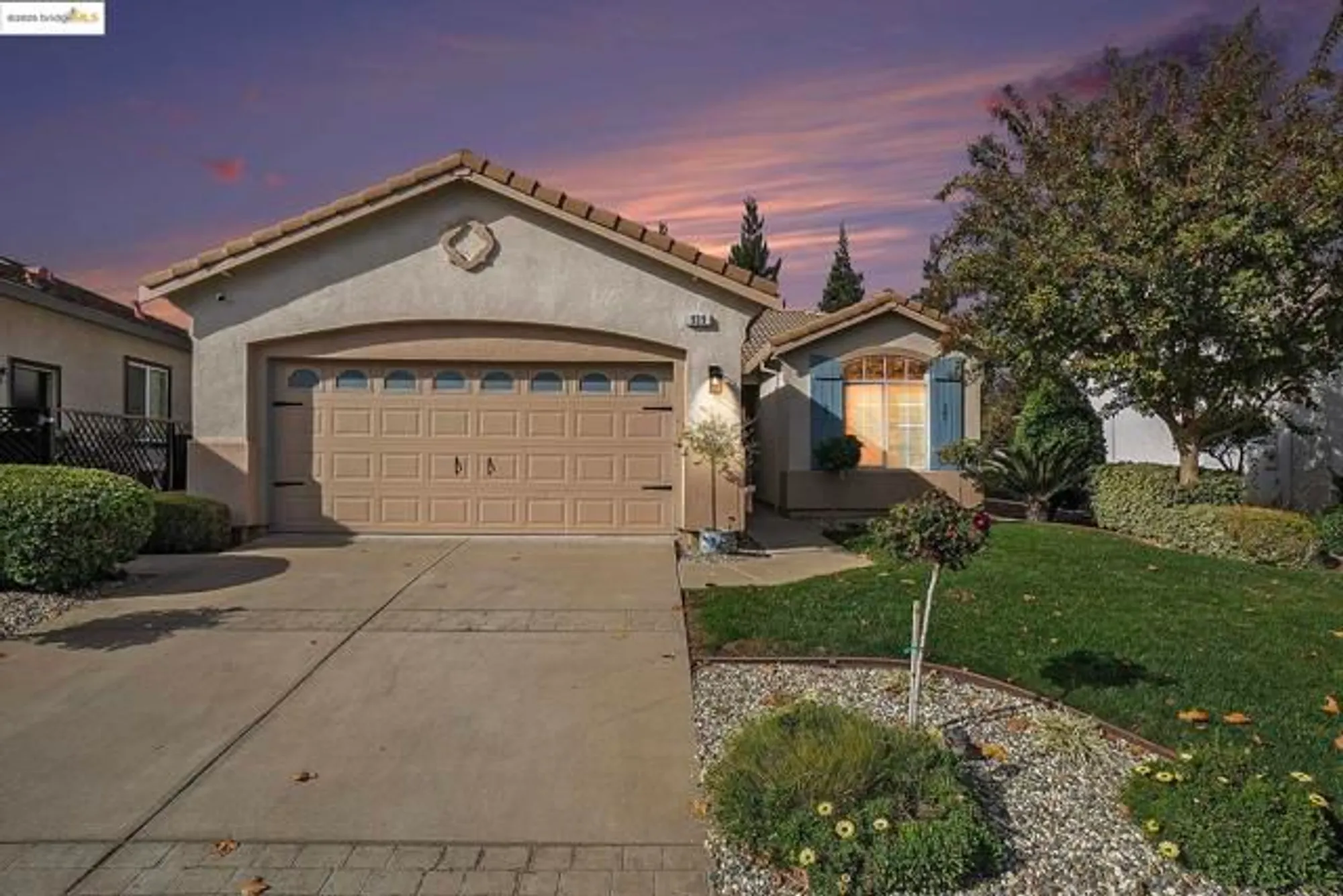 Property Slideshow image 12 of 23 | 939 centennial dr, Brentwood, CA, 94513