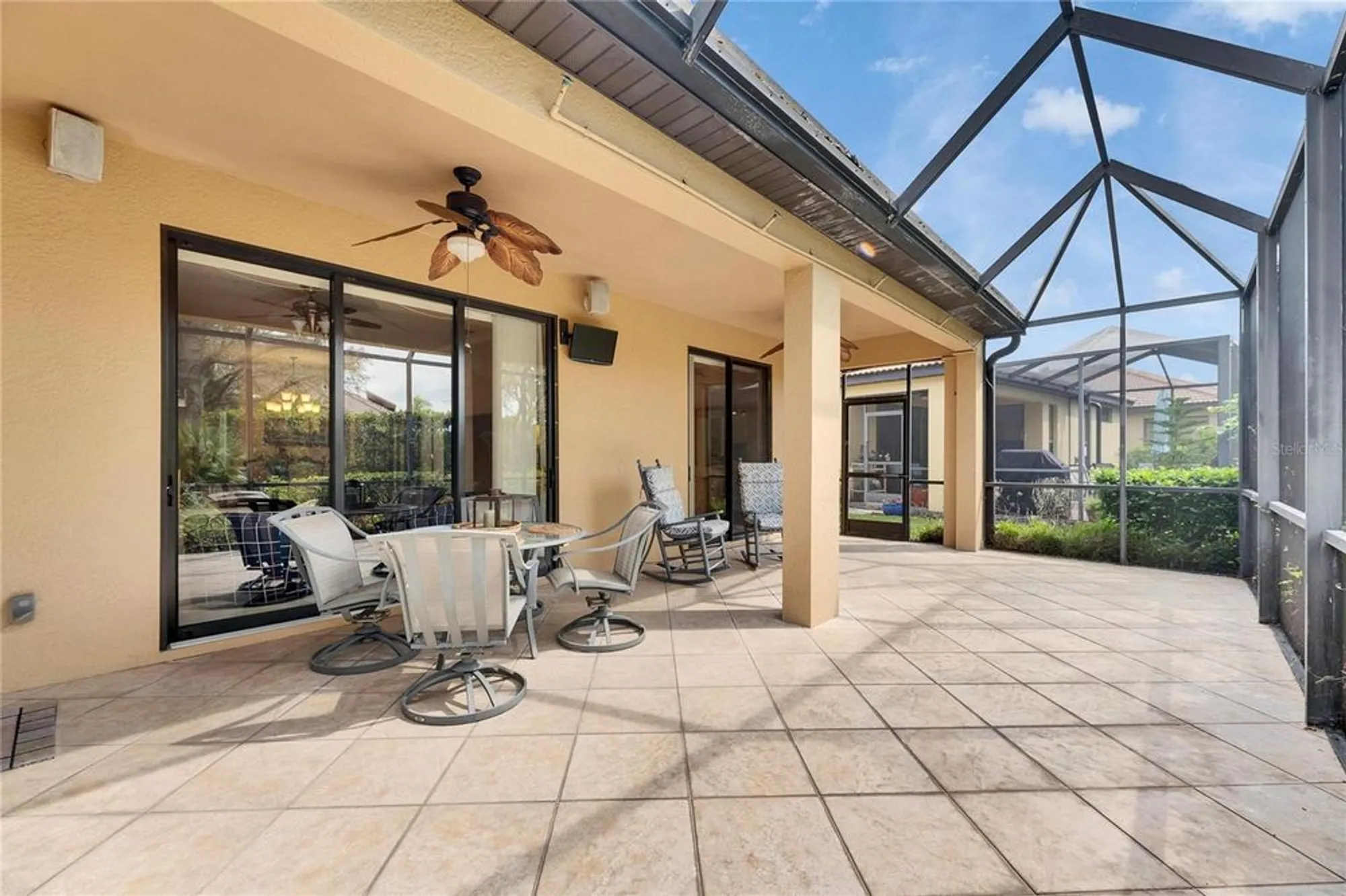 Property Slideshow image 51 of 97 | 144 silver falls dr, Apollo Beach, FL, 33572