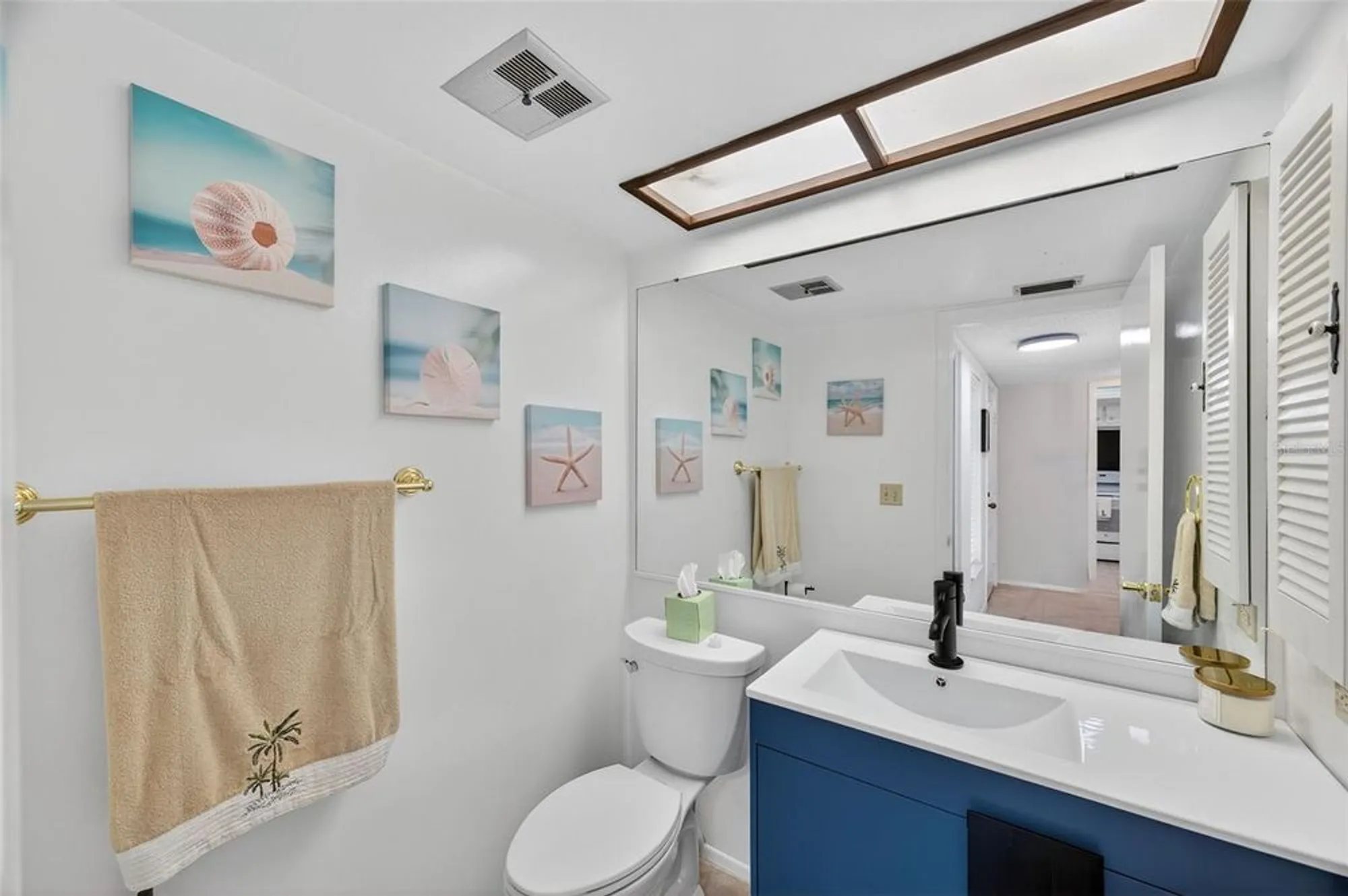 Property Slideshow image 14 of 29 | 2537 royal pines cir # 19d, Clearwater, FL, 33763