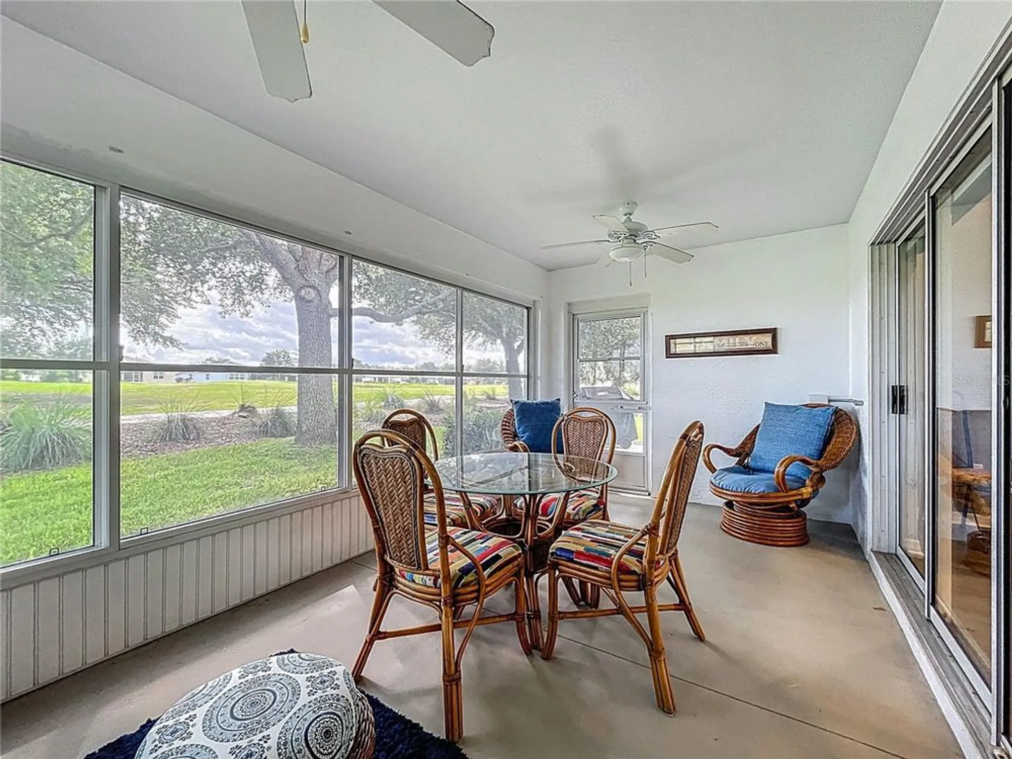 Property Slideshow image 28 of 49 | 27327 roanoke dr, Leesburg, FL, 34748